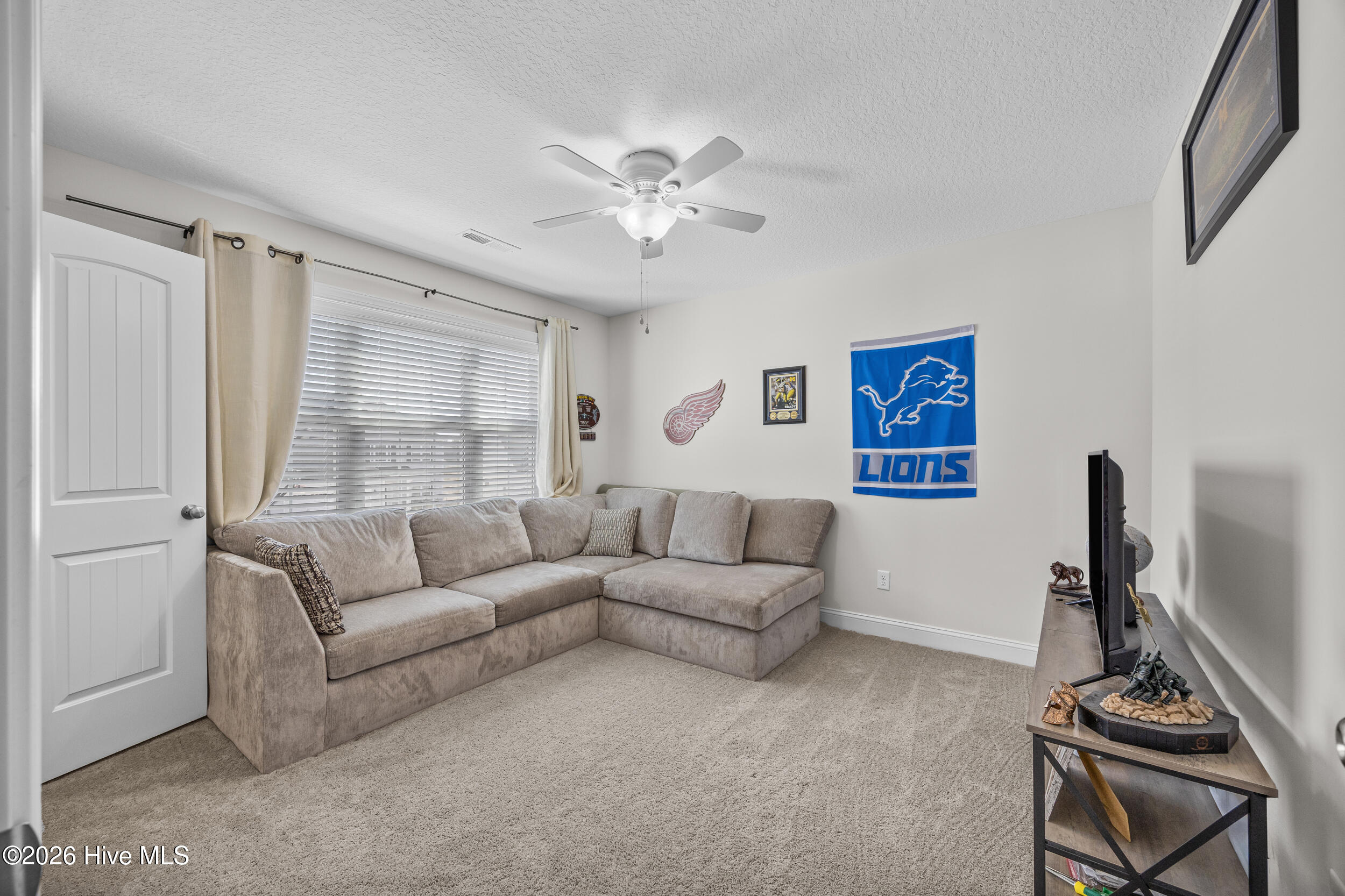 100555729 | Photo 27