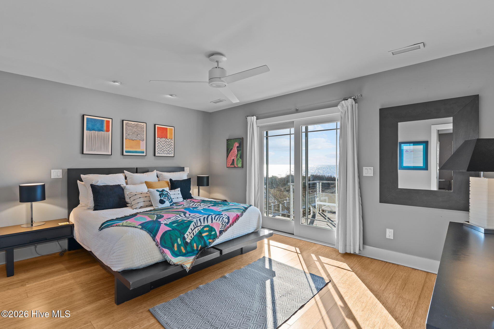 100552258 | Photo 30