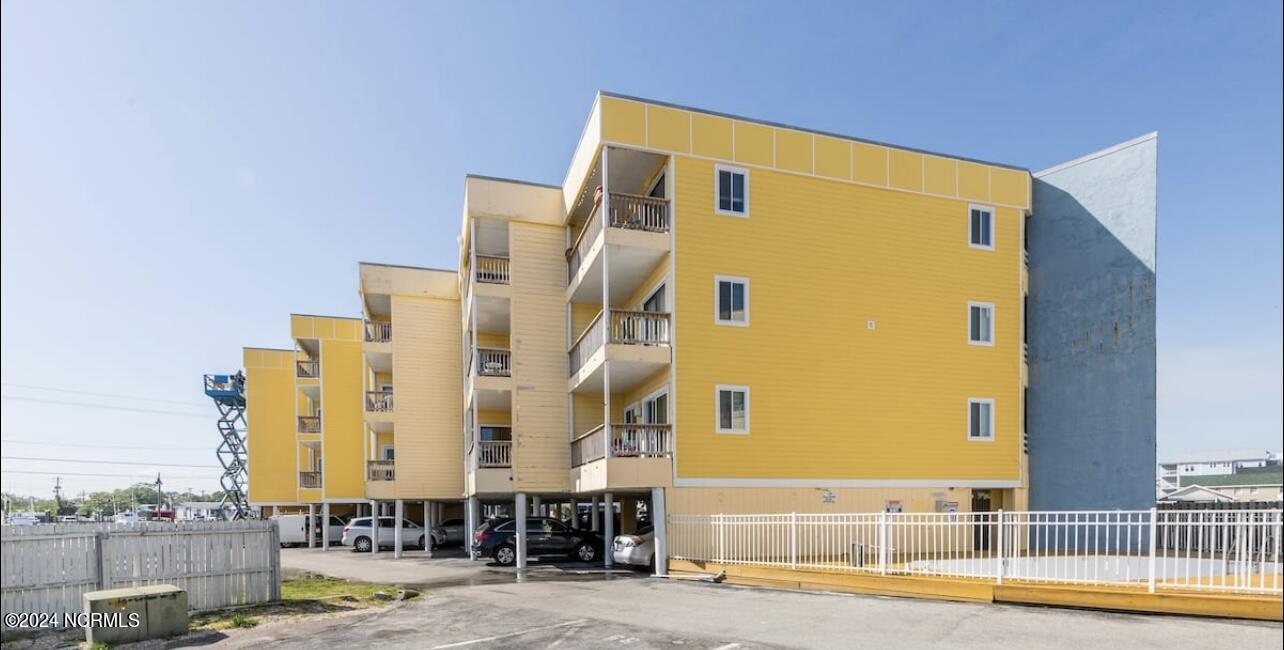 100454815 | Photo 28