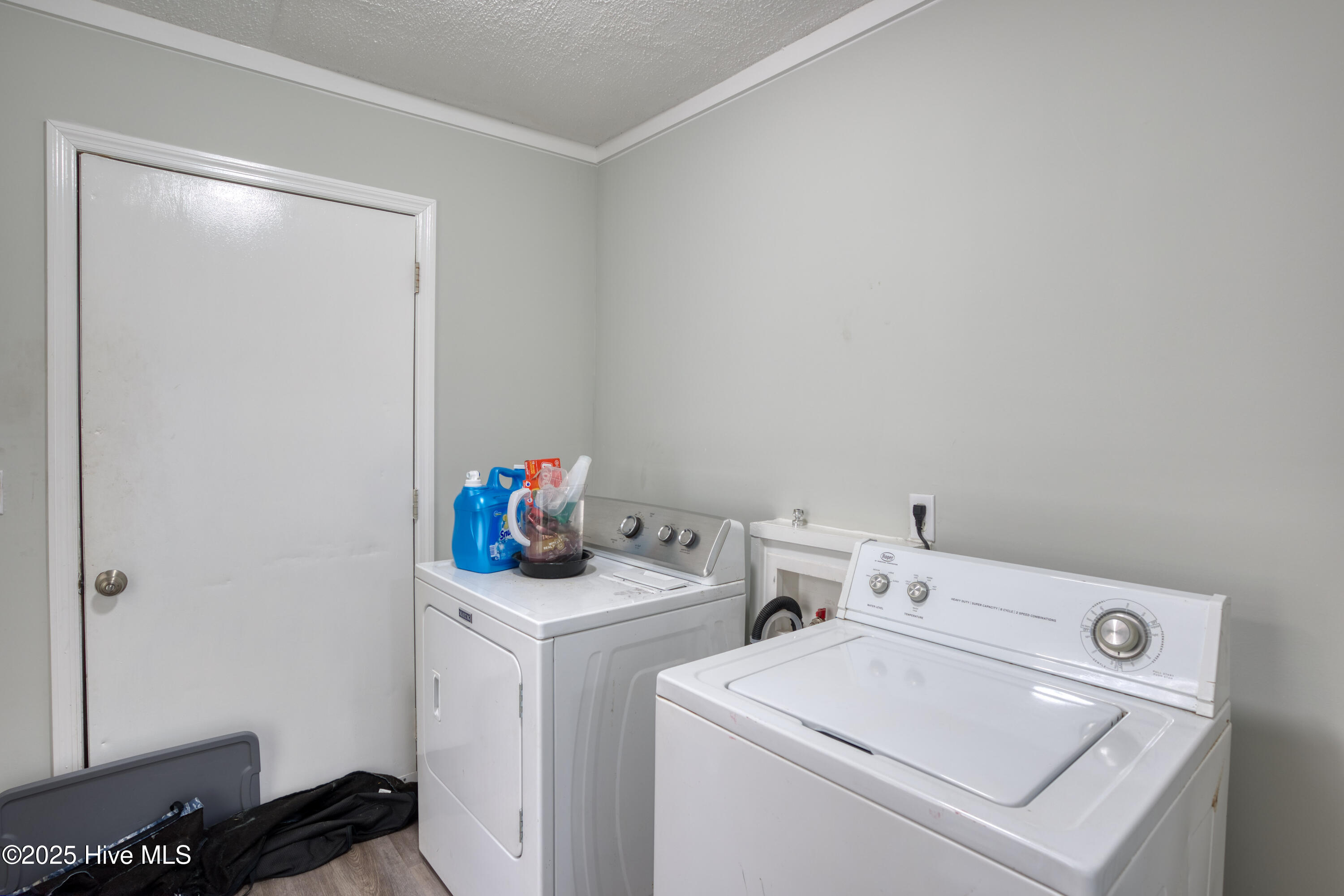 100517025 | Photo 14