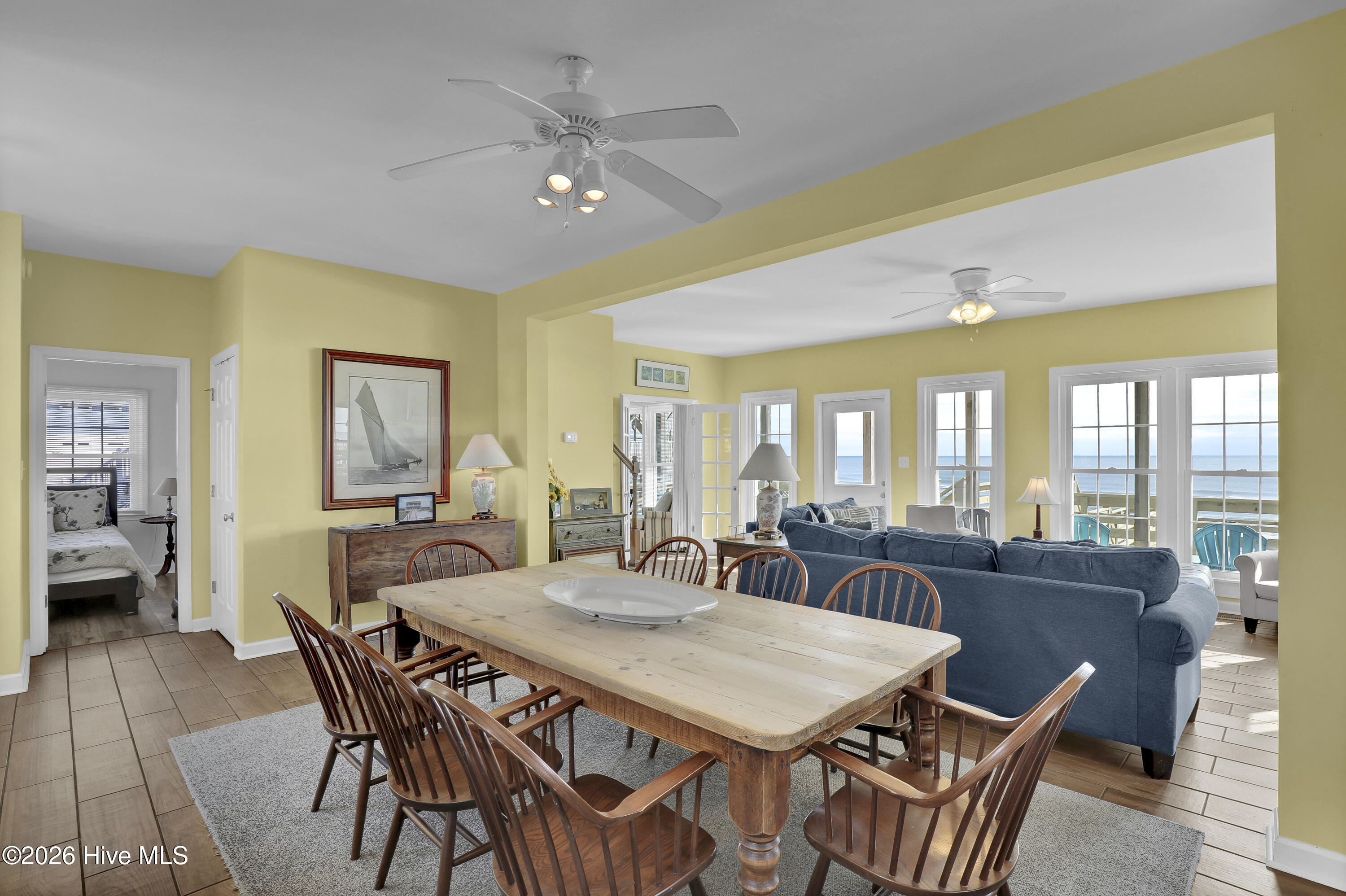 100551936 | Photo 35