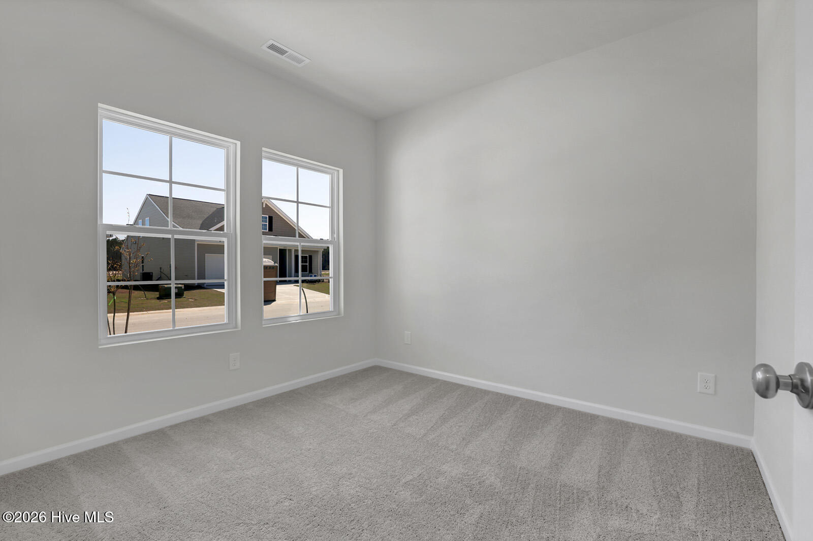 100550116 | Photo 15