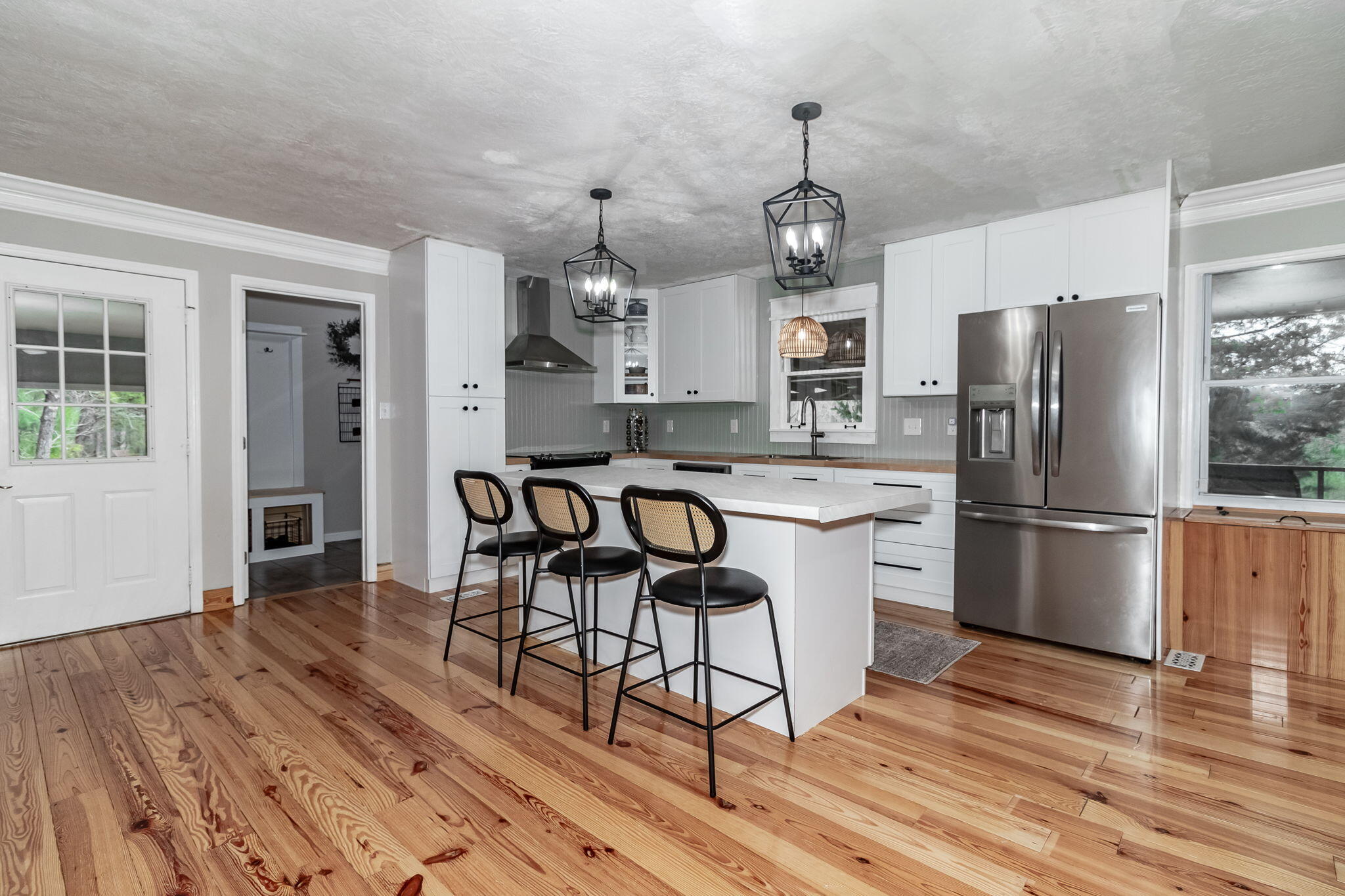 24-web-or-mls-1545 SWINT RD ©--11