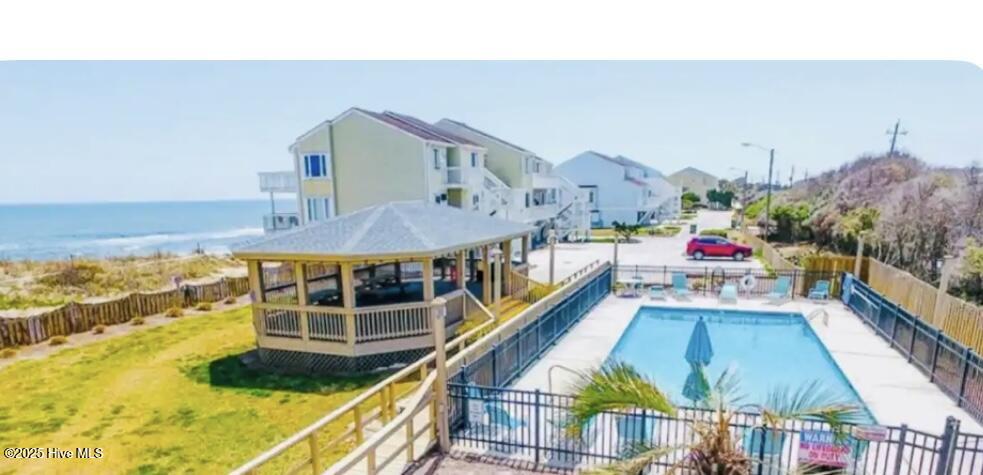 100565403 | Photo 20