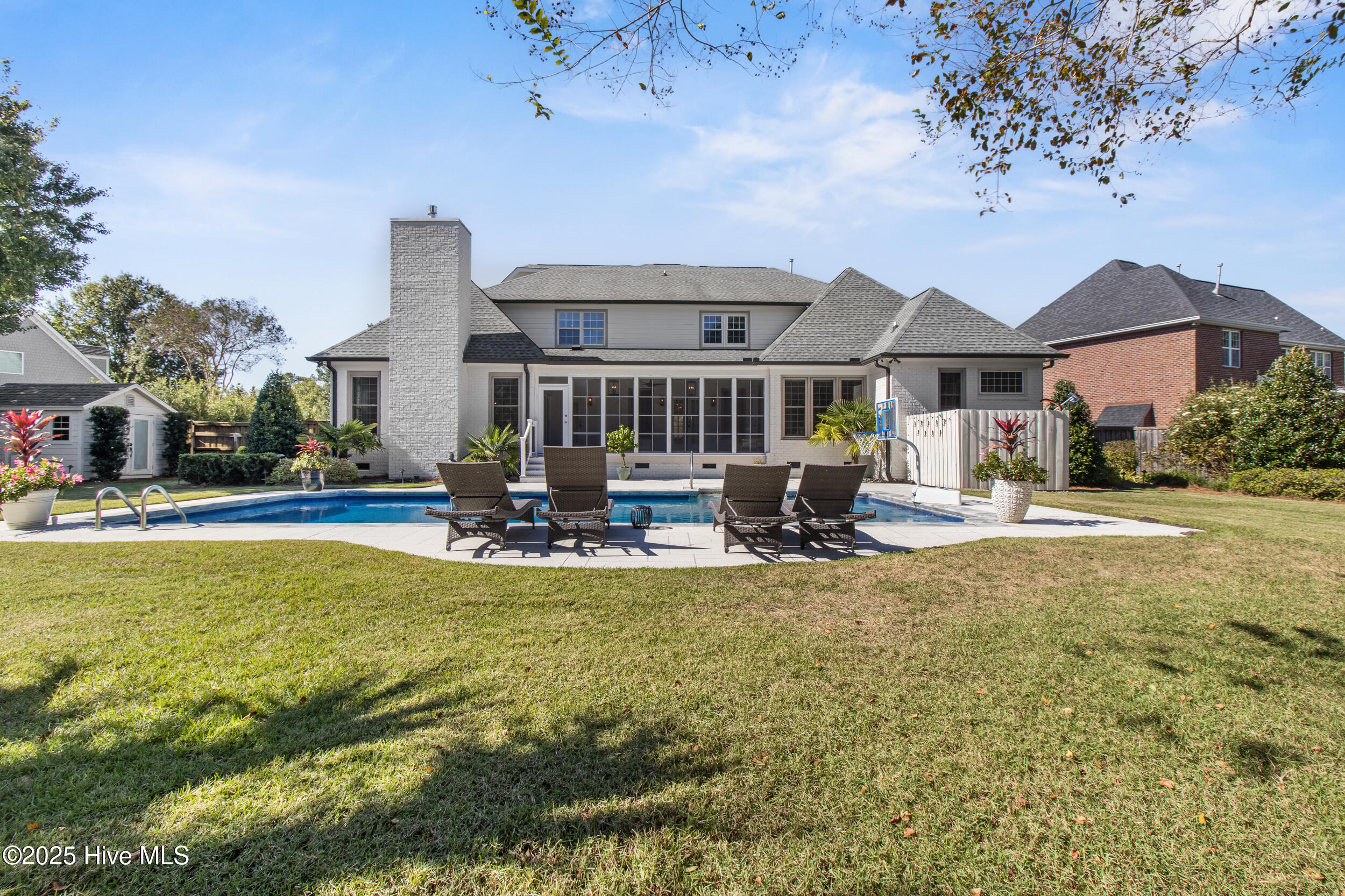 100538758 | Photo 43