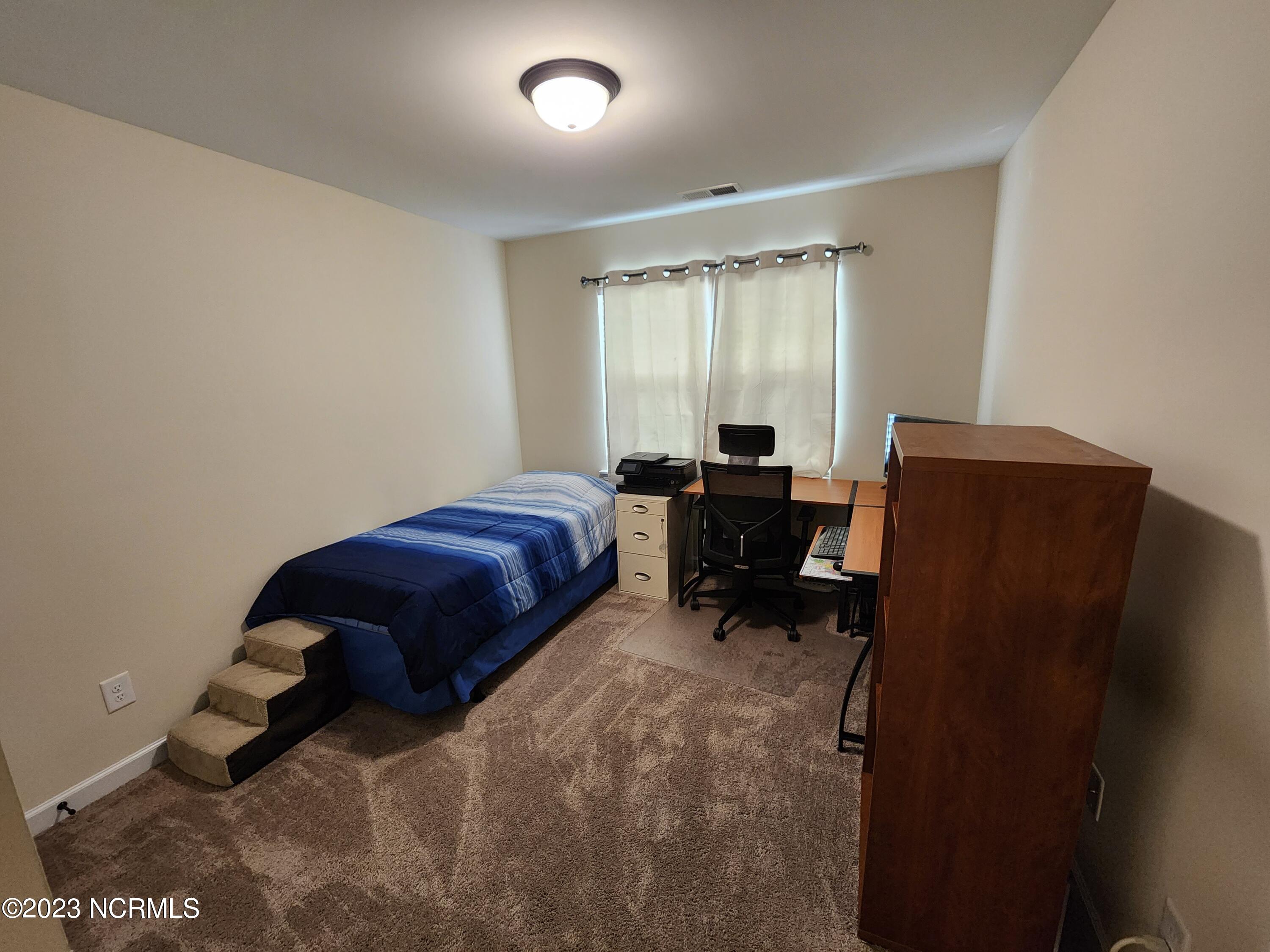 100559012 | Photo 11