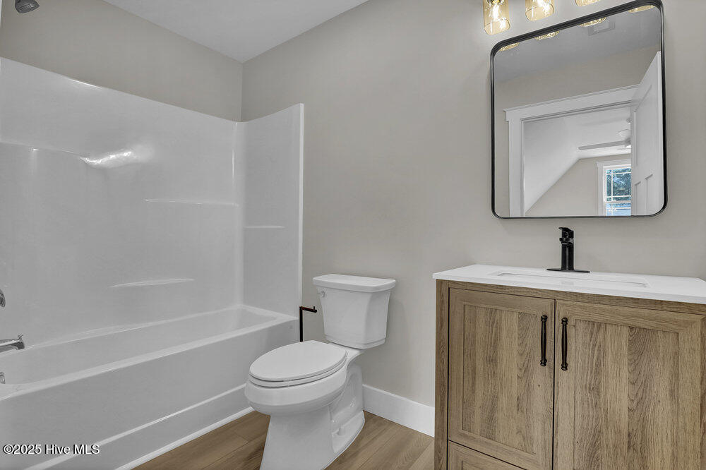 100509859 | Photo 39