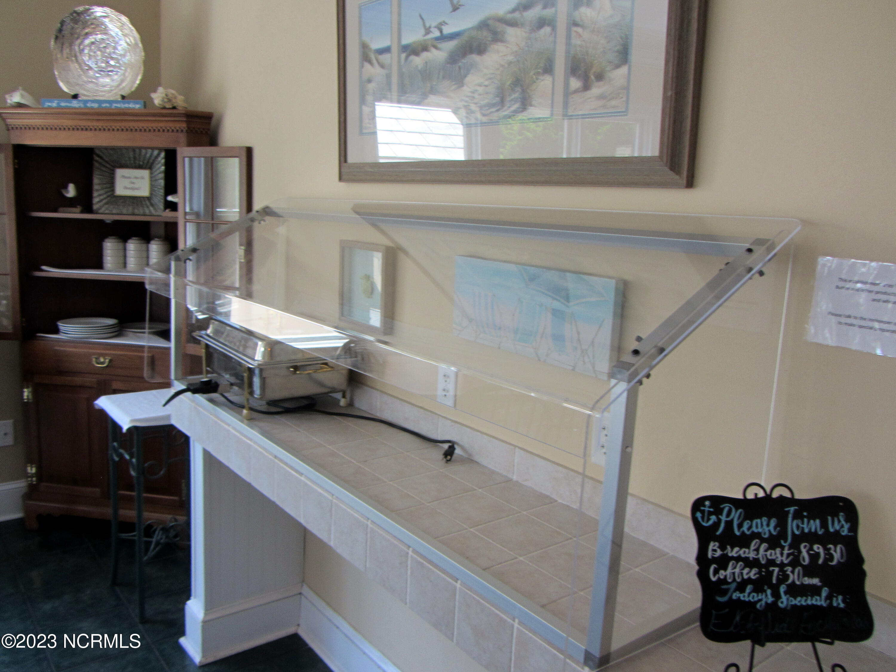 100473455 | Photo 16