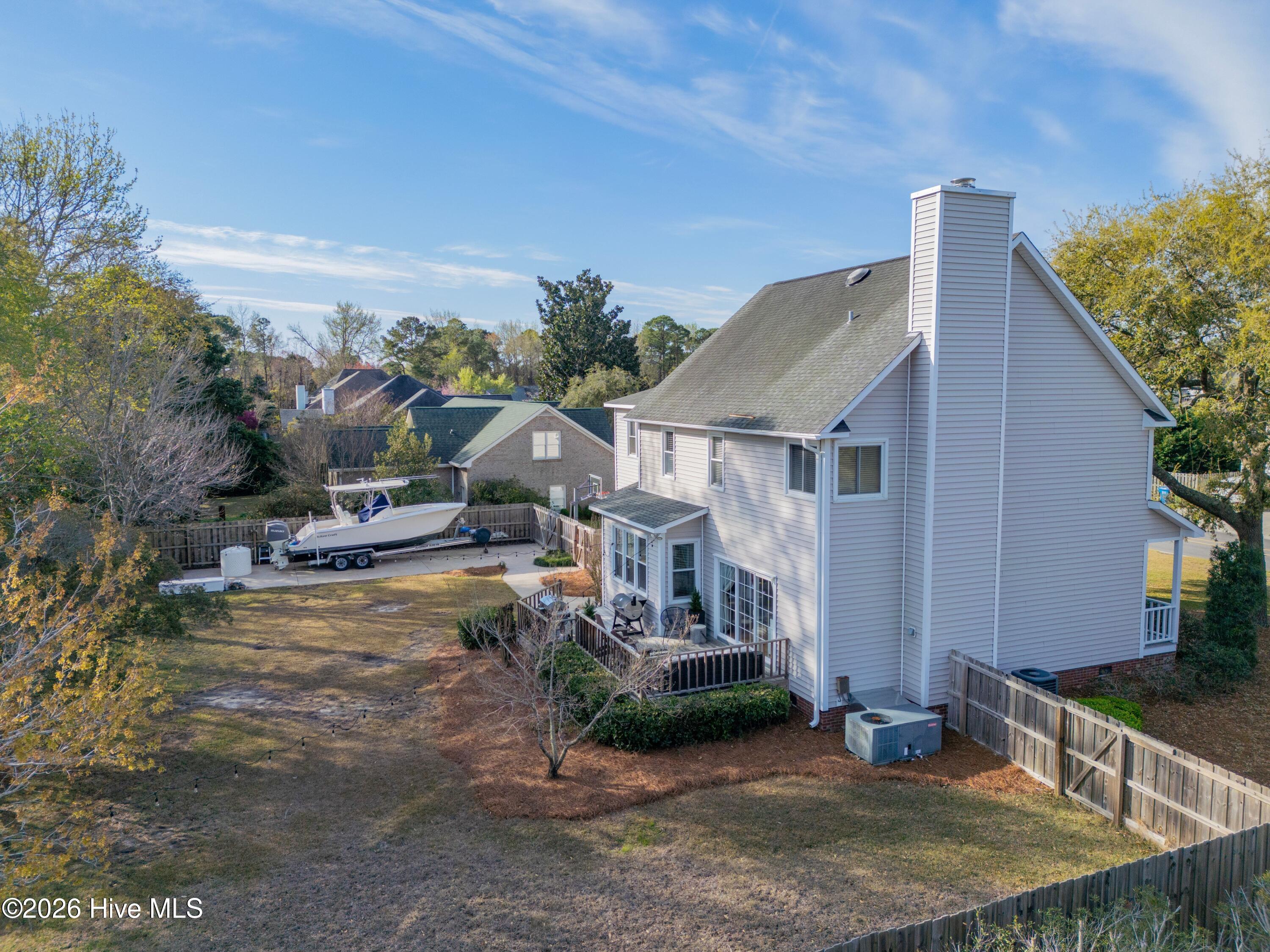 100561567 | Photo 34