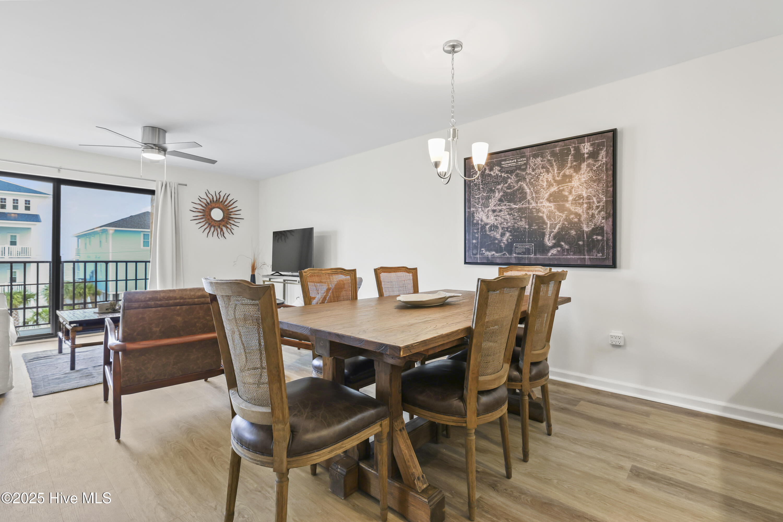 1518 S Lake Park Boulevard 2e, Carolina Beach, NC 28428 – photo 10: Photo Sep 15 2025, 14 21 25