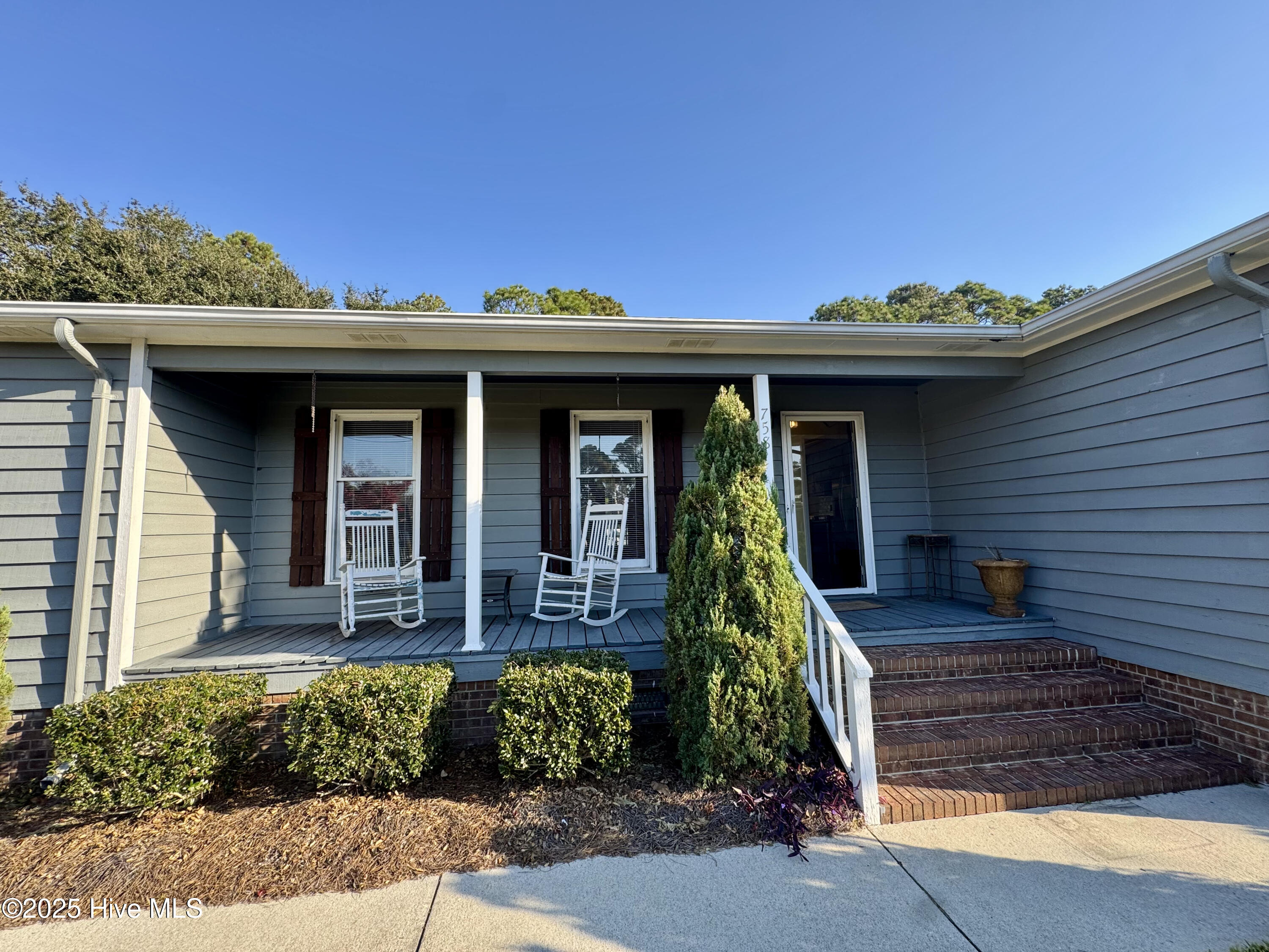 100541752 | Photo 23