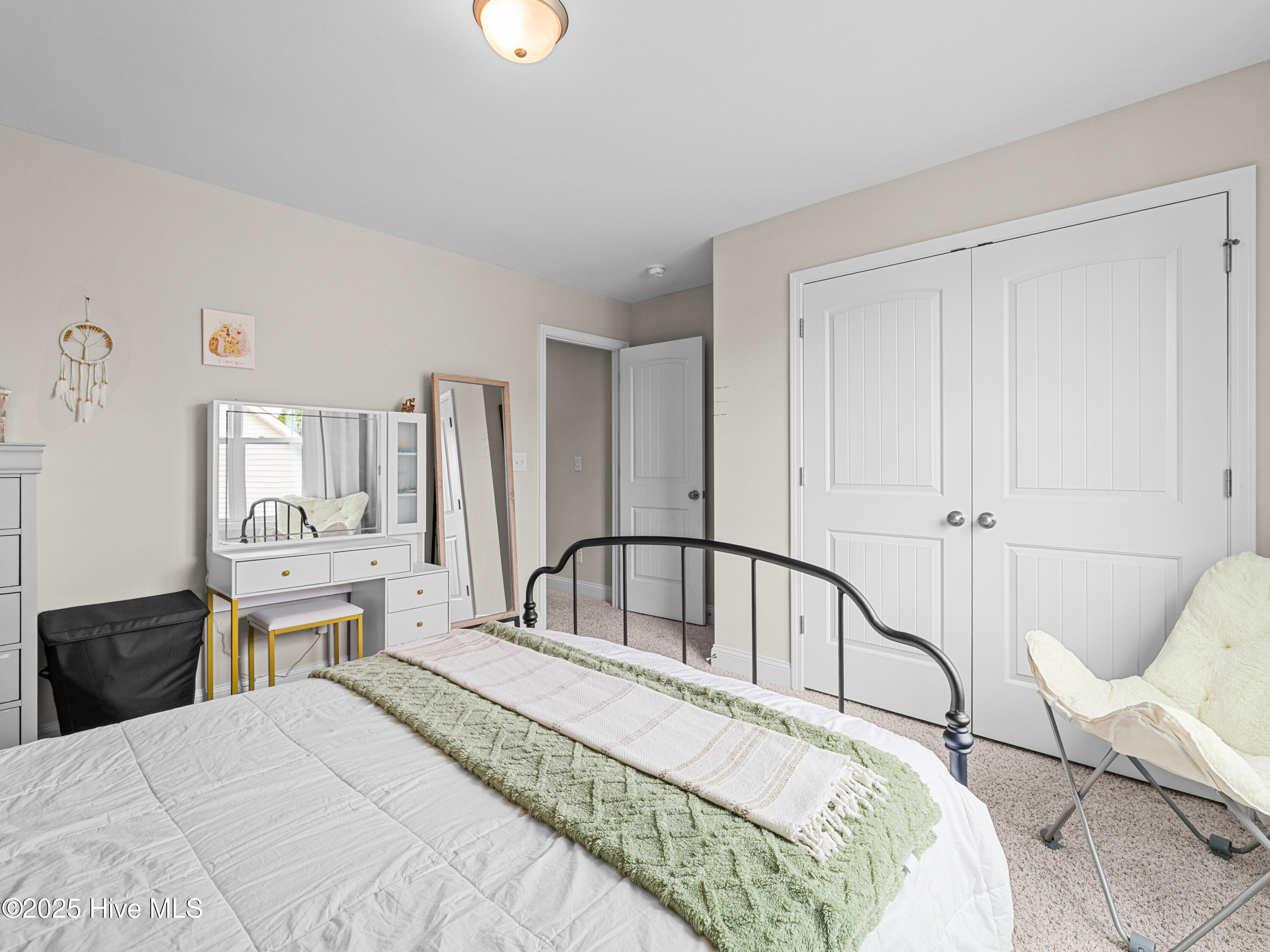 100535765 | Photo 62