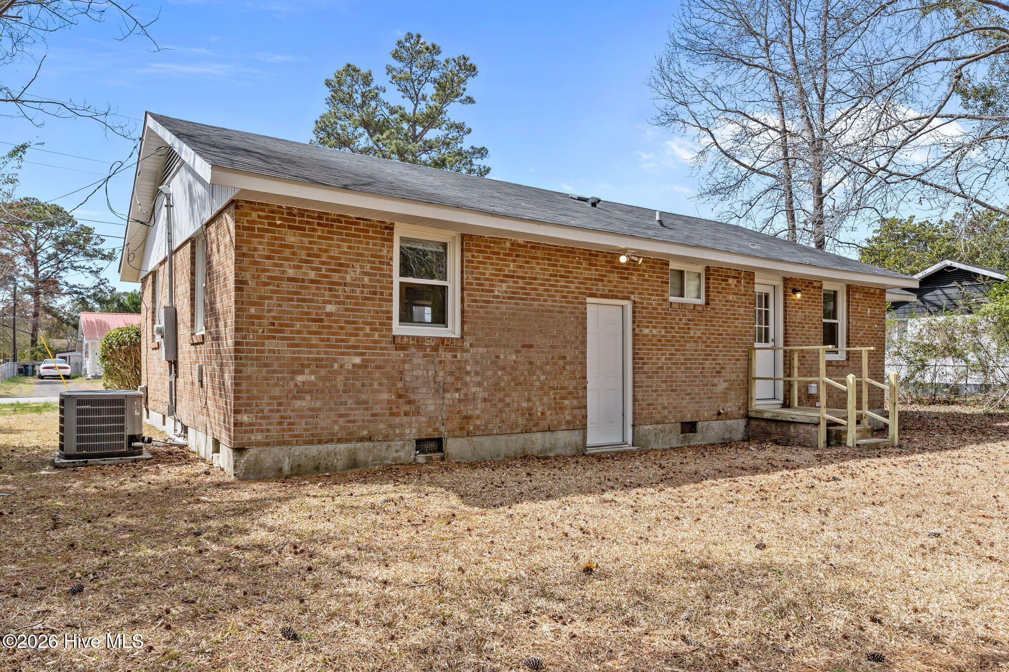 100566430 | Photo 28