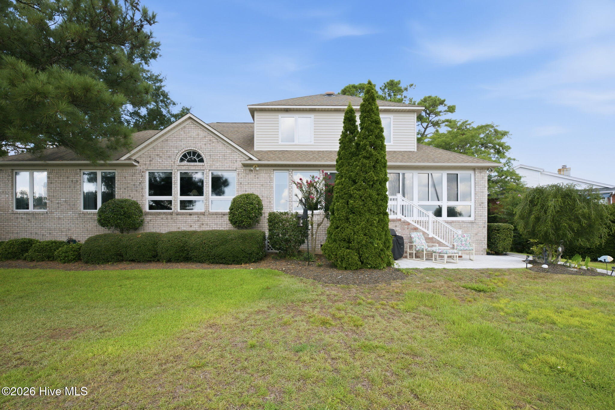 906 Jewell 