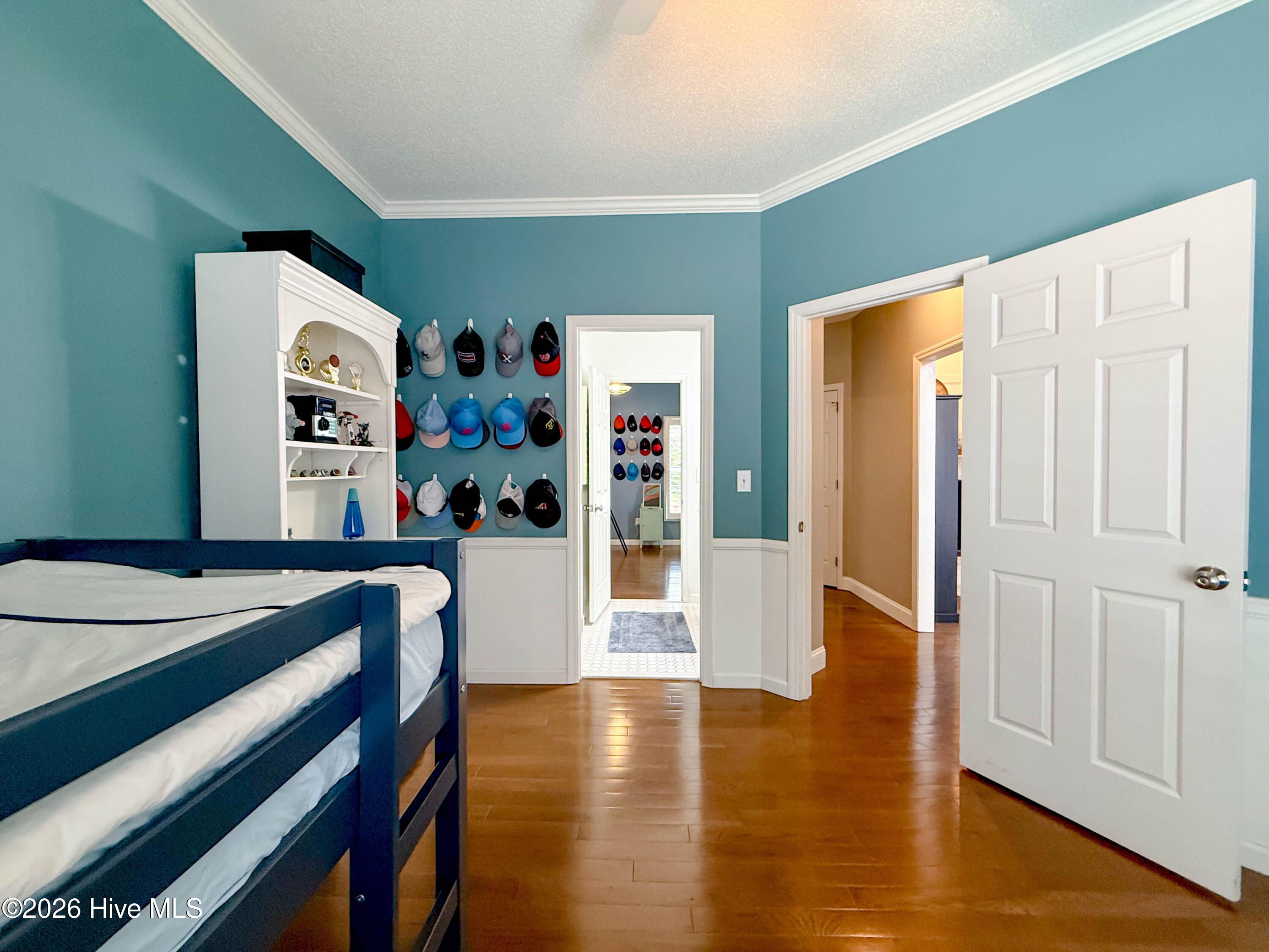 100549521 | Photo 61