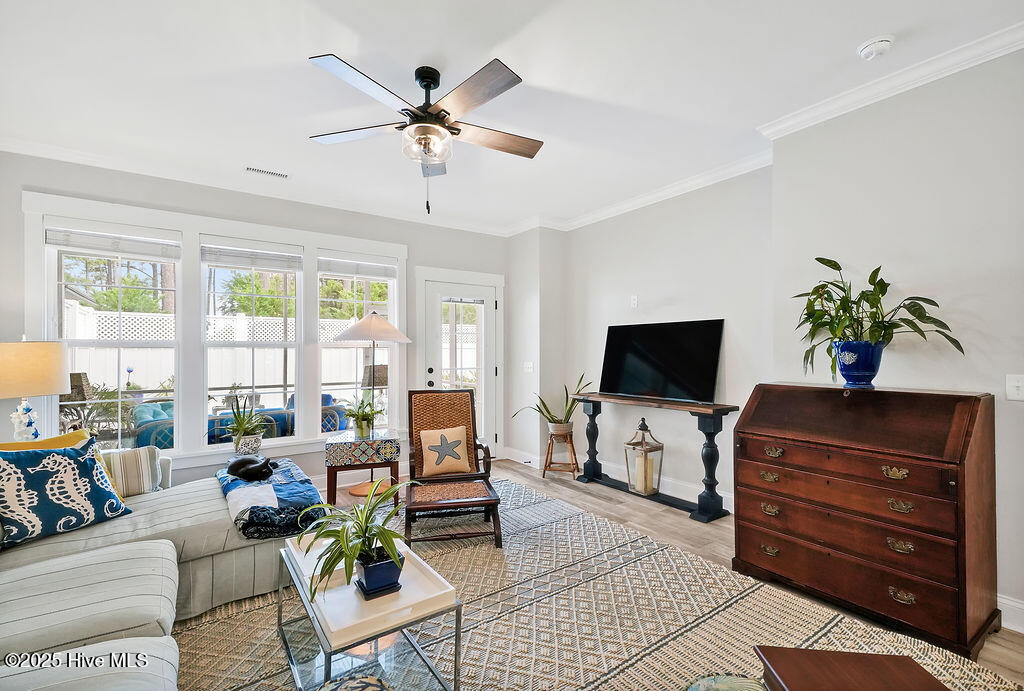 100514190 | Photo 20