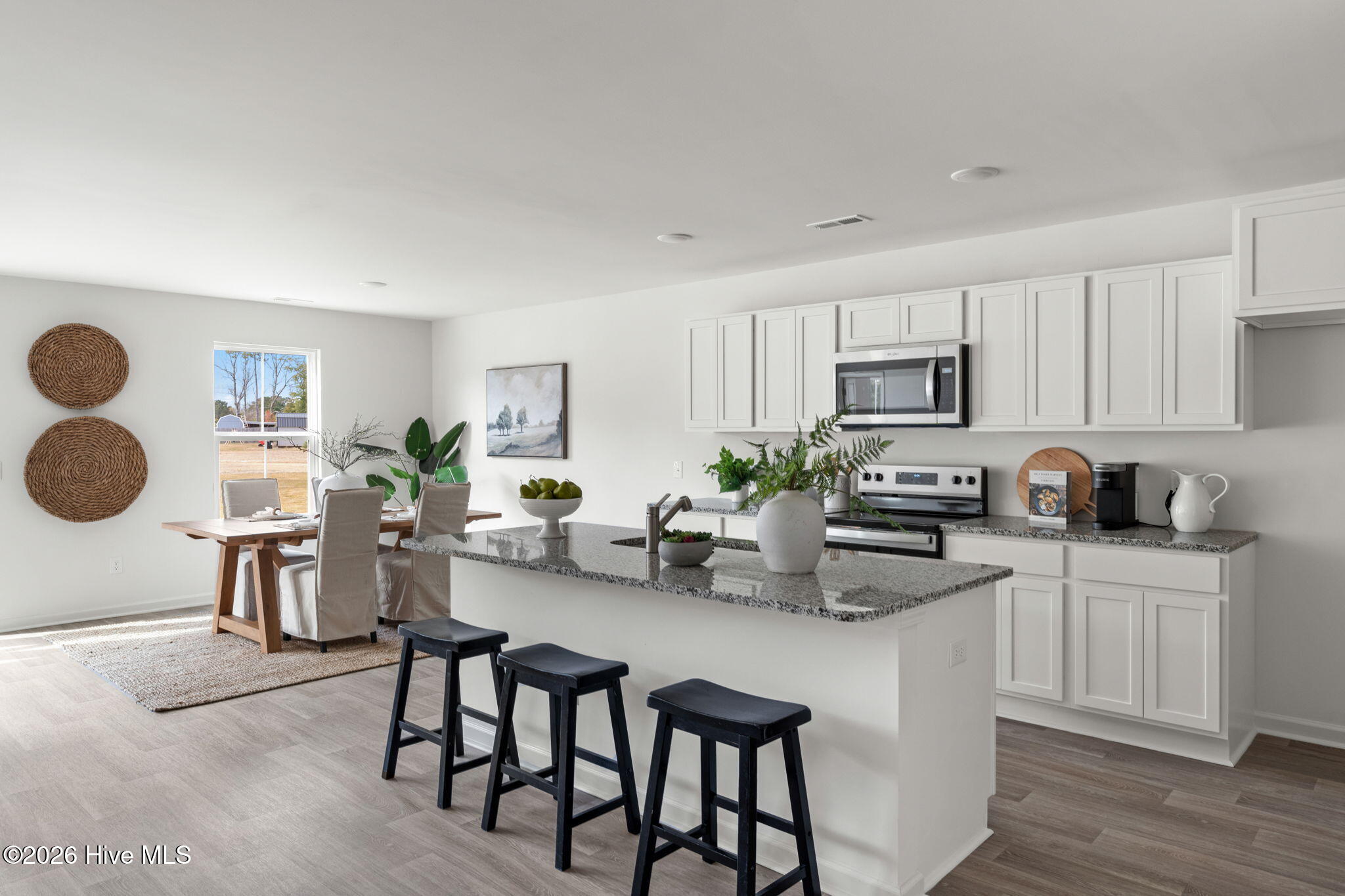 100556592 | Photo 14