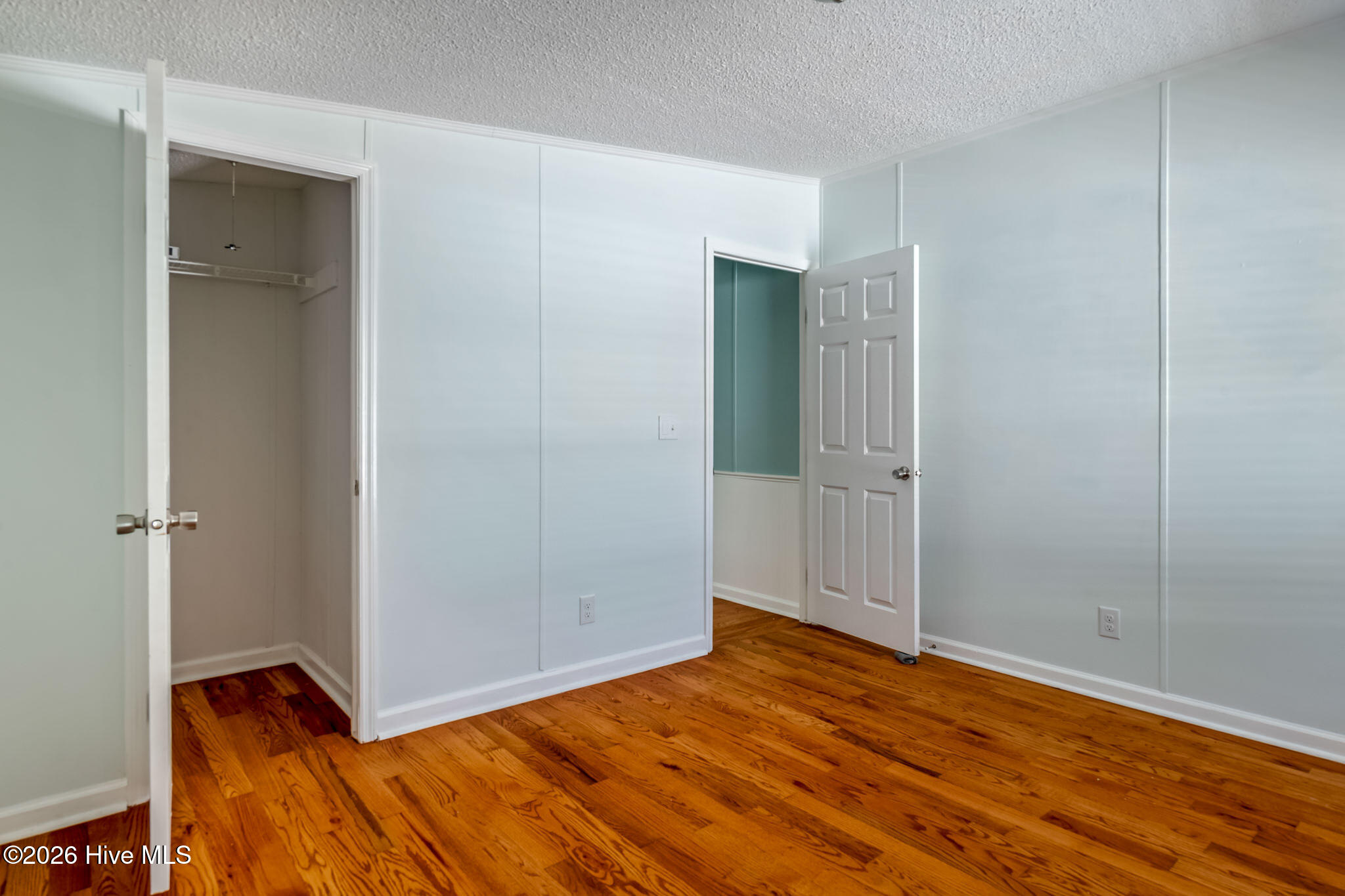 100564681 | Photo 24