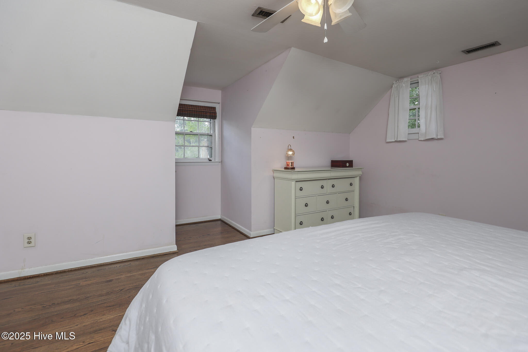 100524871 | Photo 43