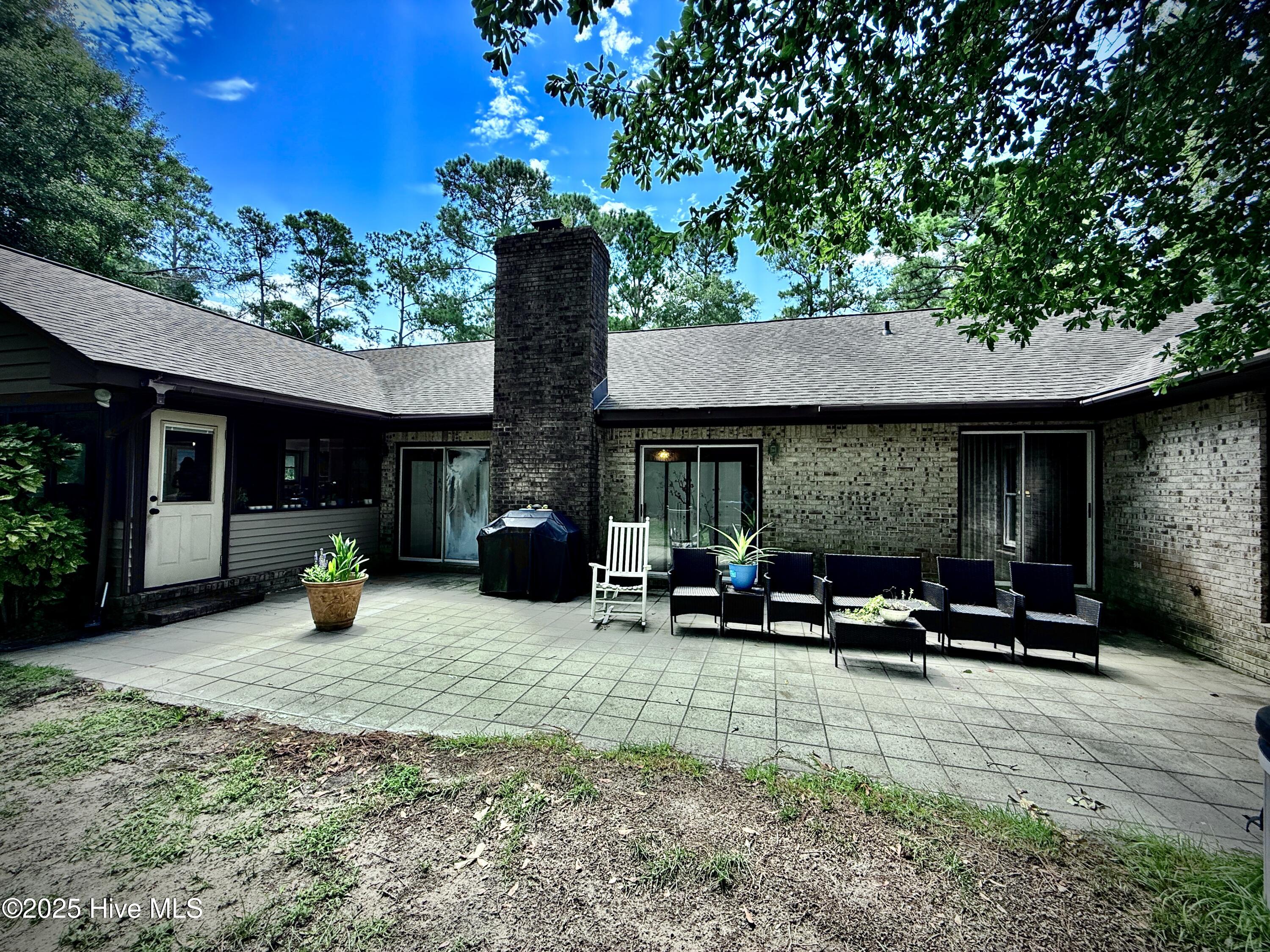 100518728 | Photo 24