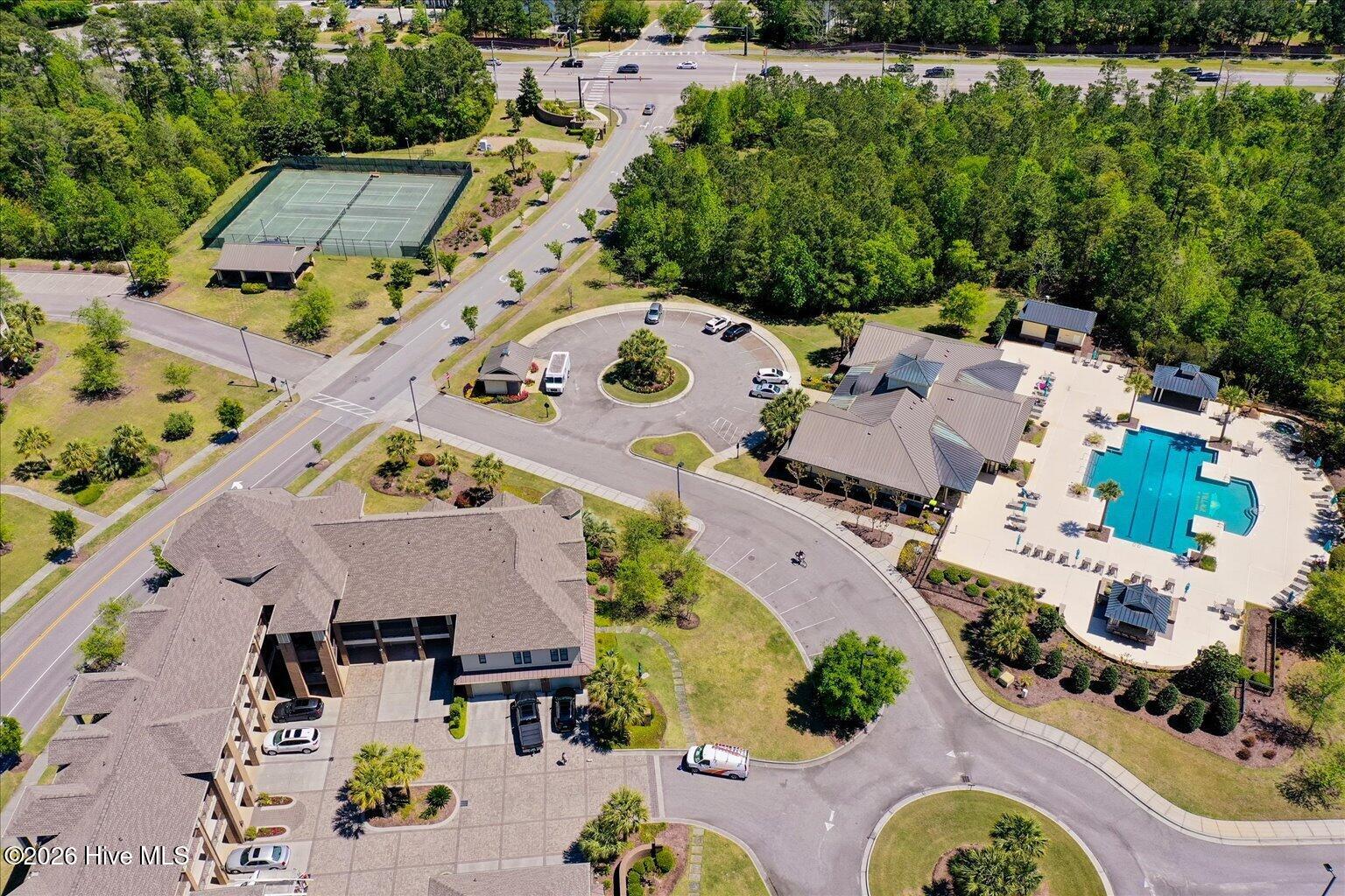 100561305 | Photo 37