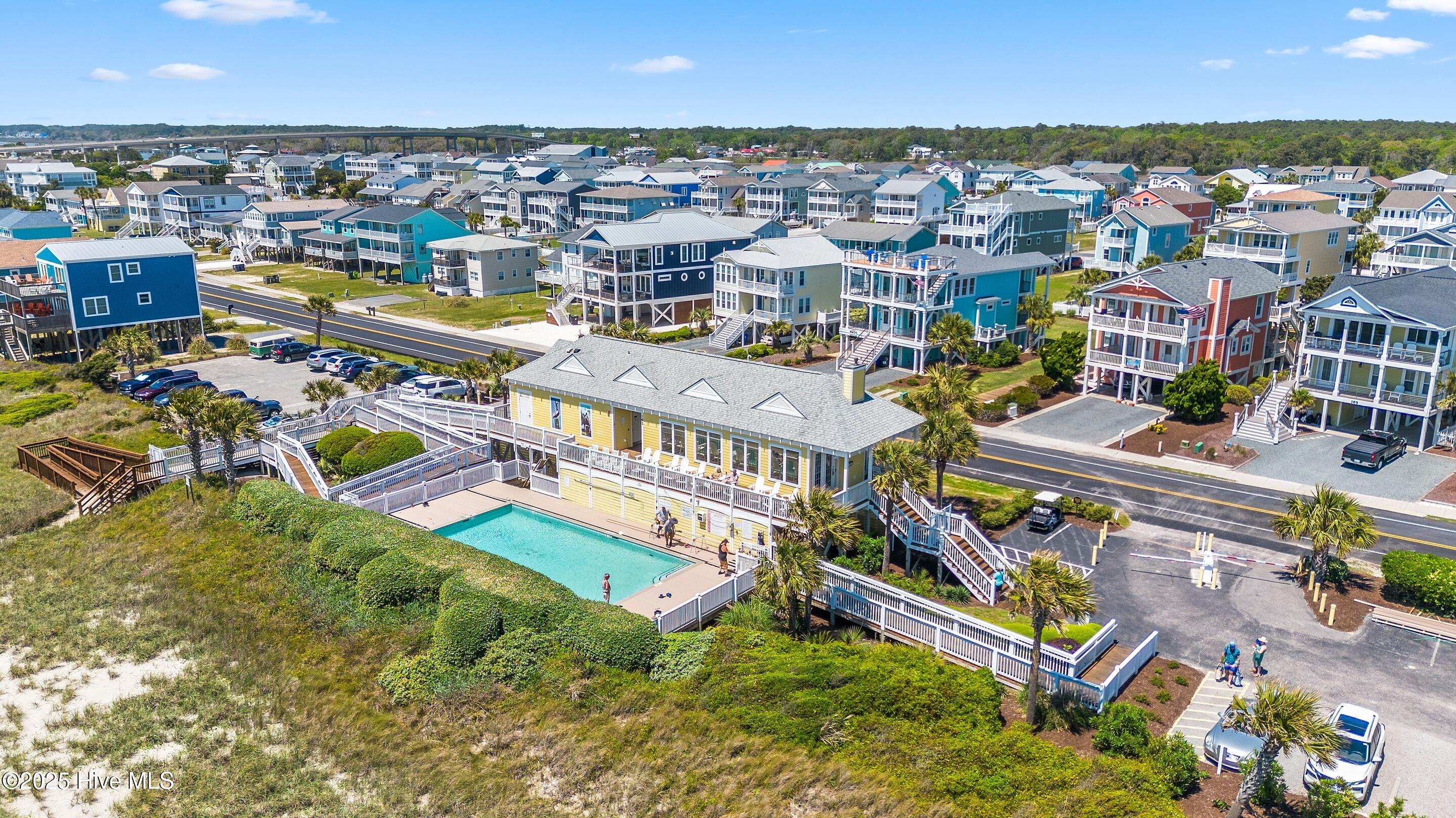 100558361 | Photo 80