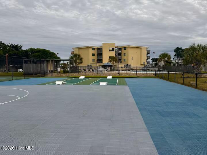 100570221 | Photo 21