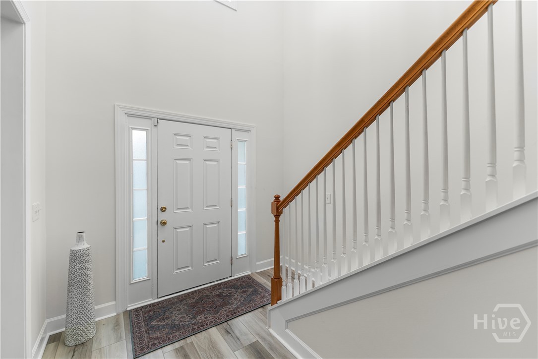 2 story foyer