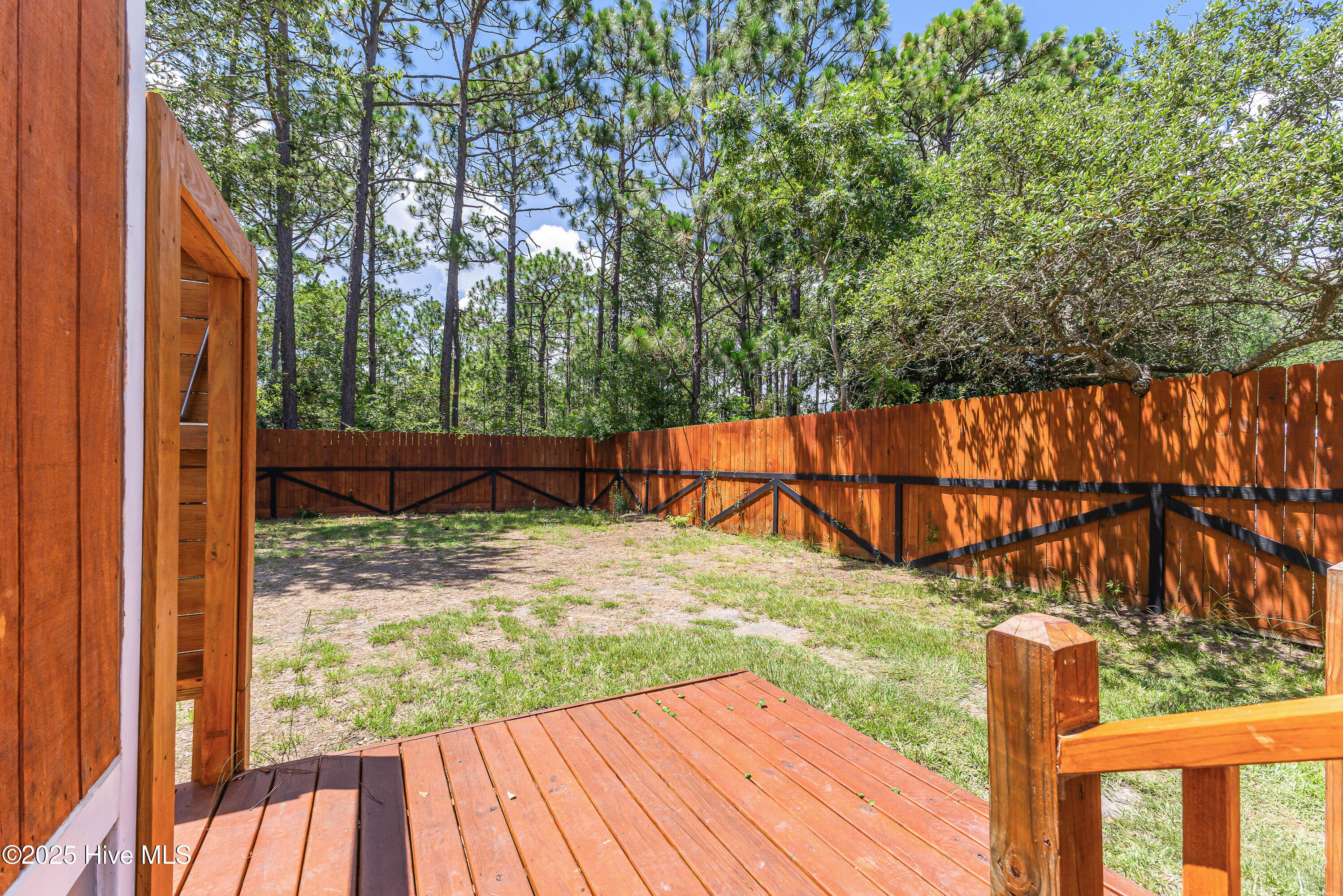 100519555 | Photo 26