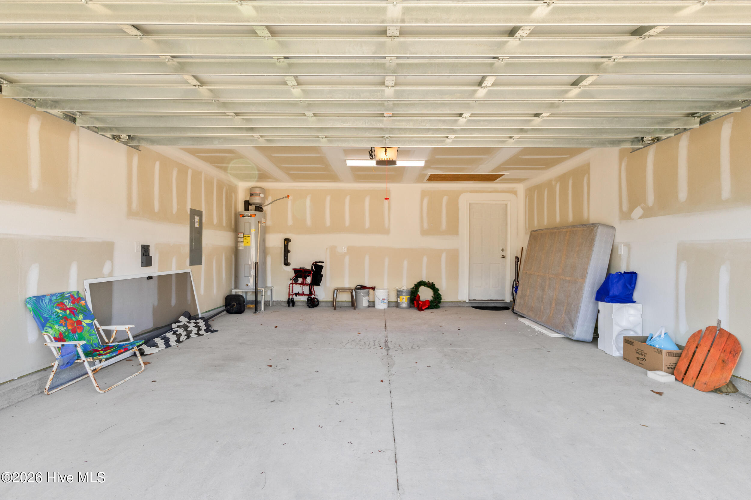 100549319 | Photo 44