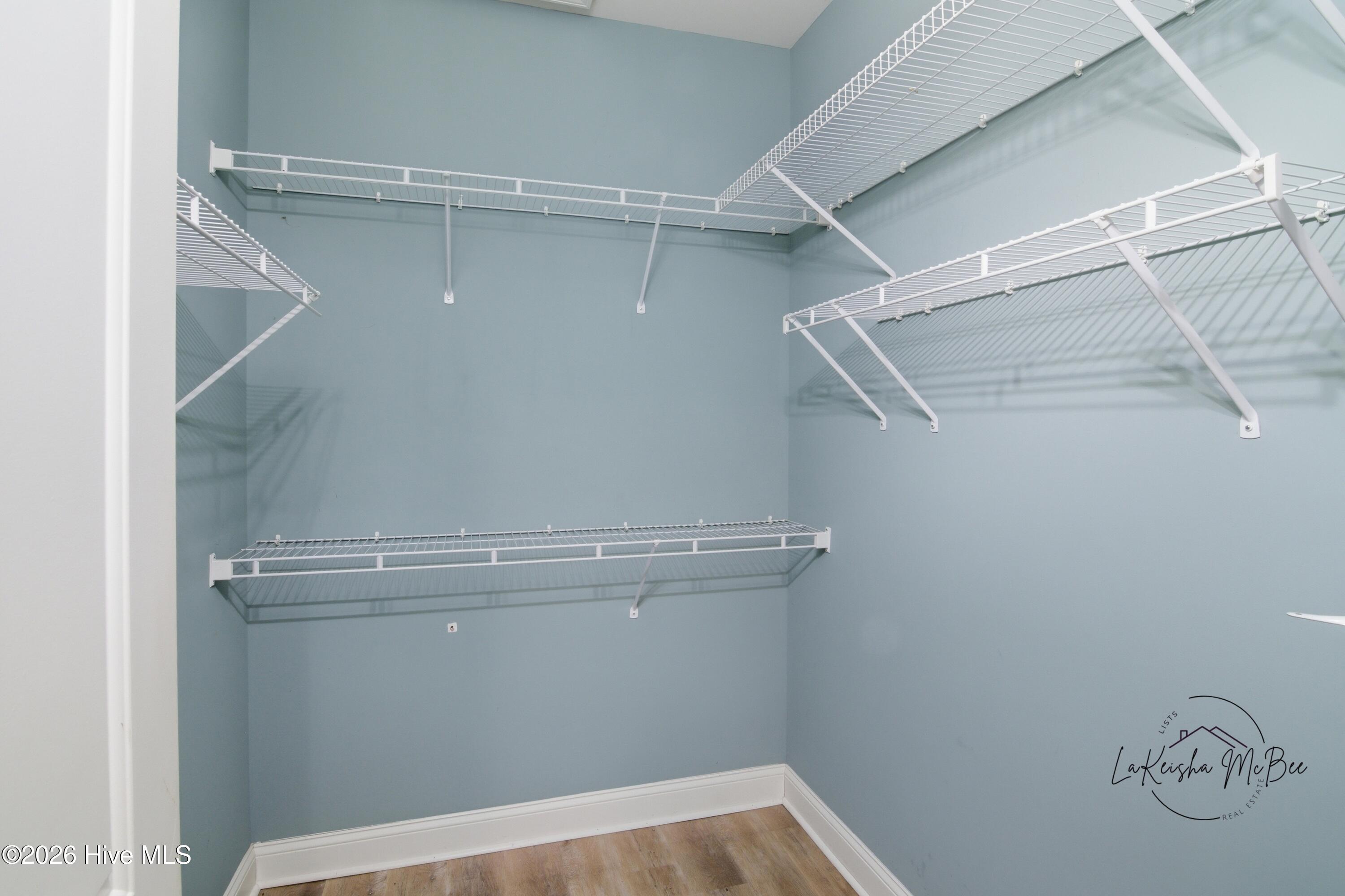 100553609 | Photo 18