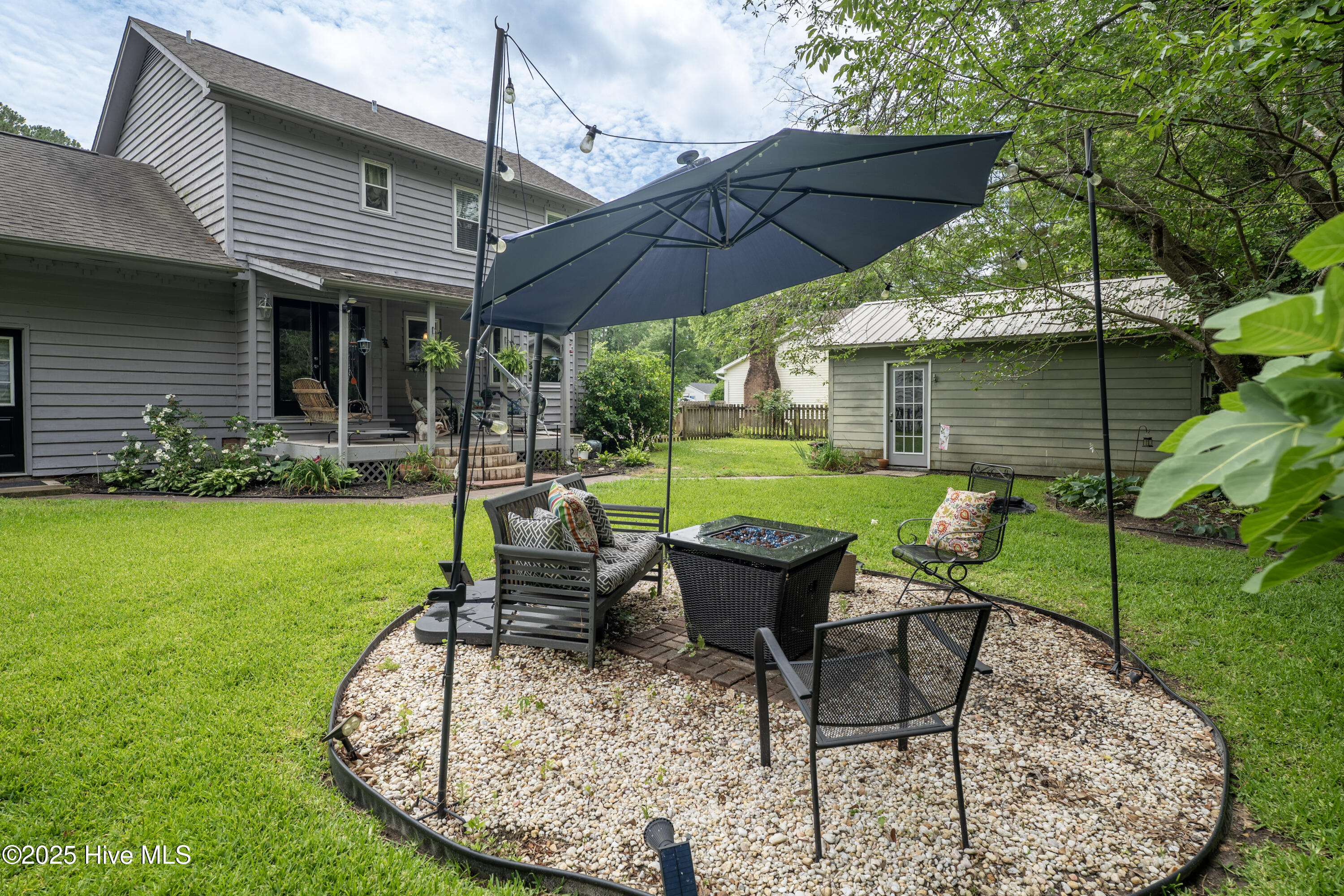 100510654 | Photo 13