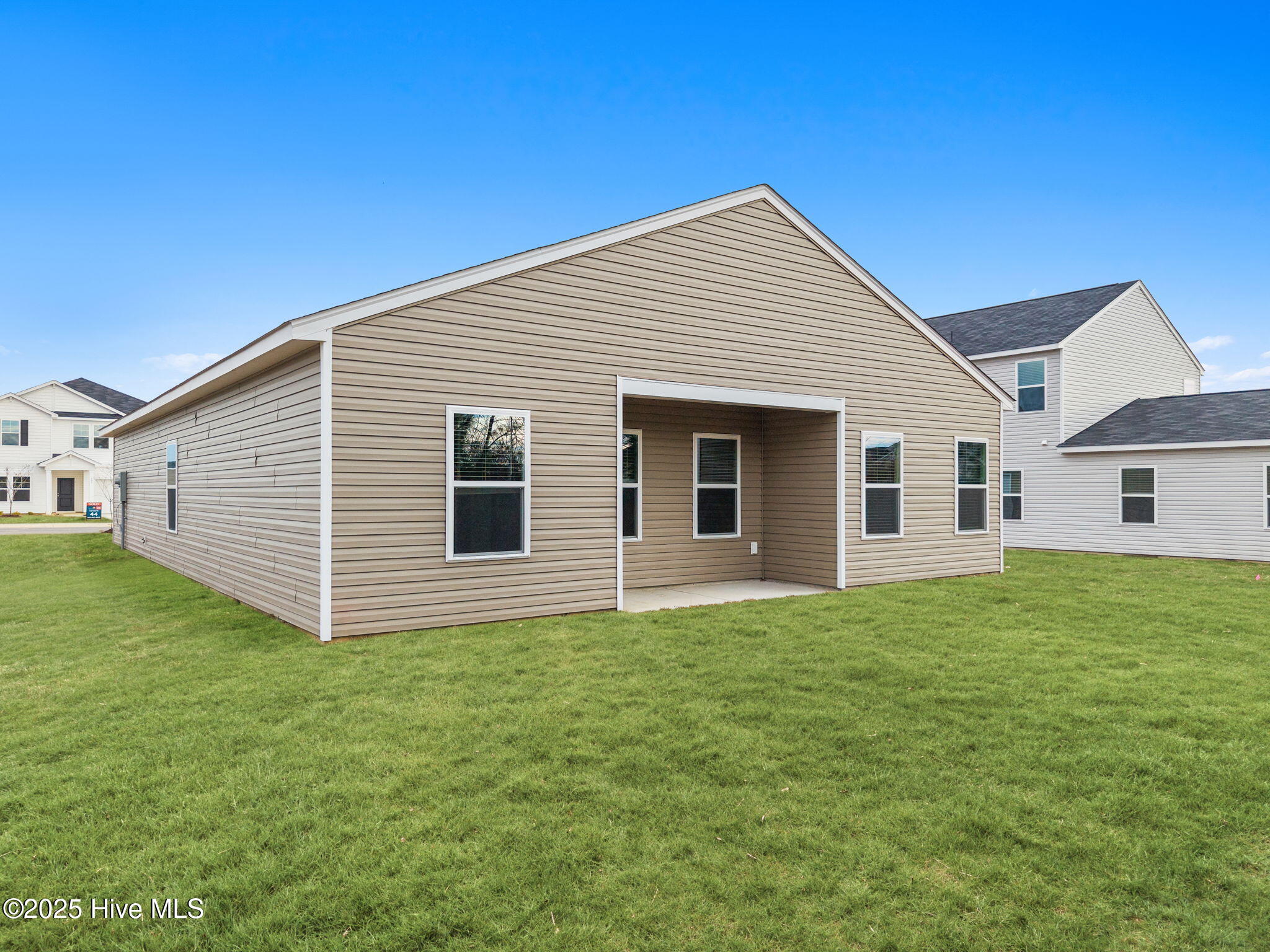 100515265 | Photo 35