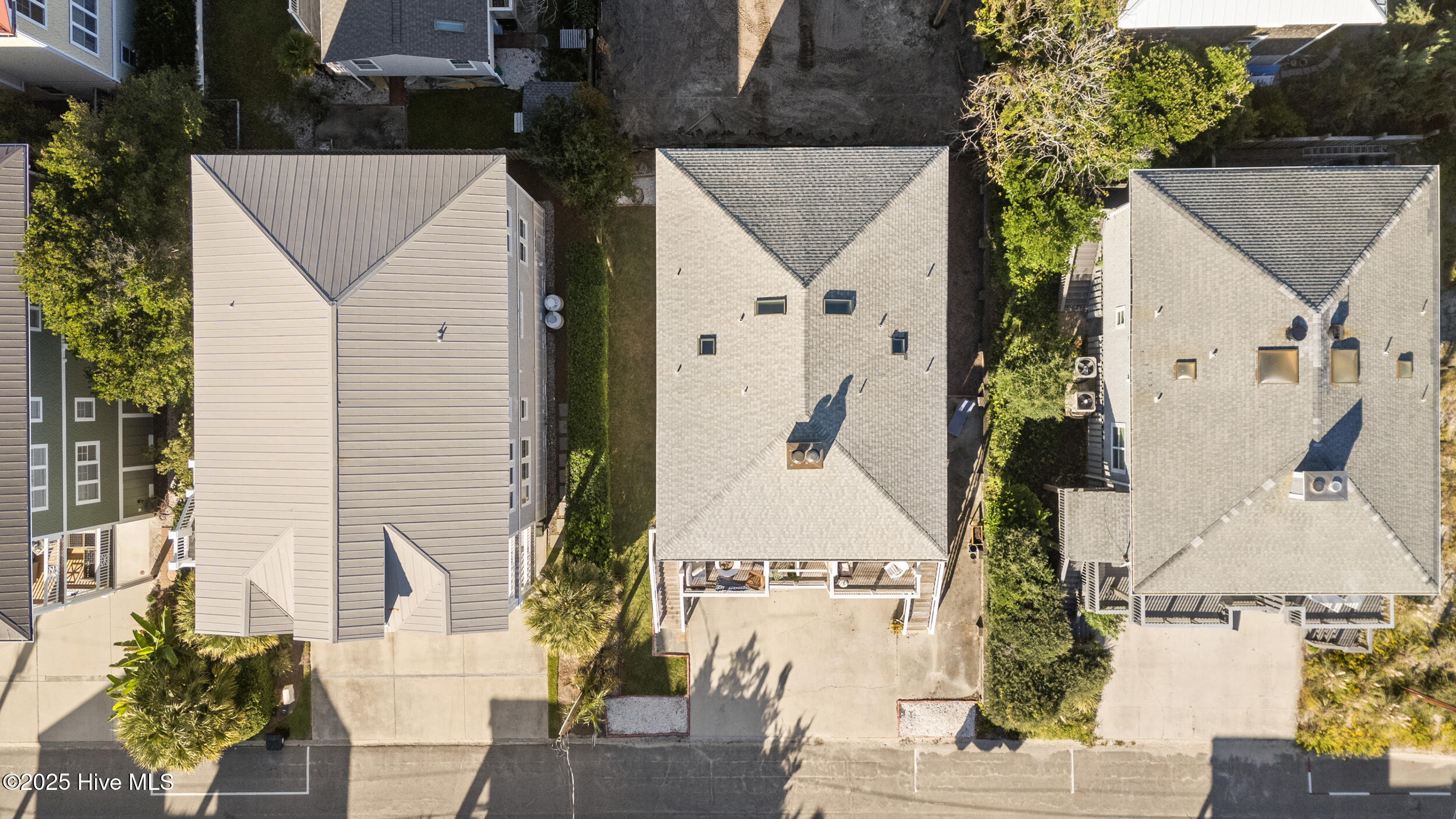 100536878 | Photo 45