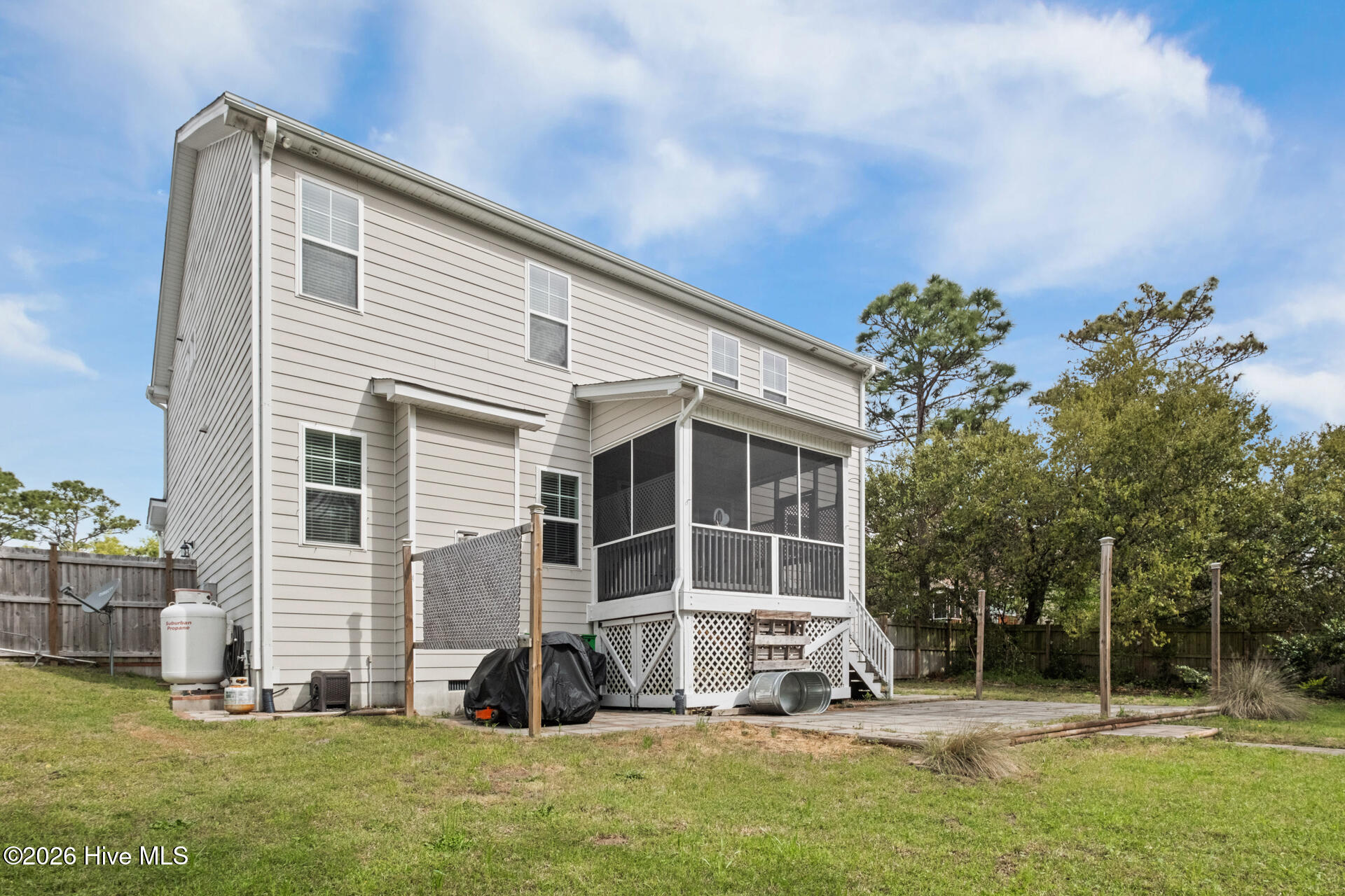 100566608 | Photo 40