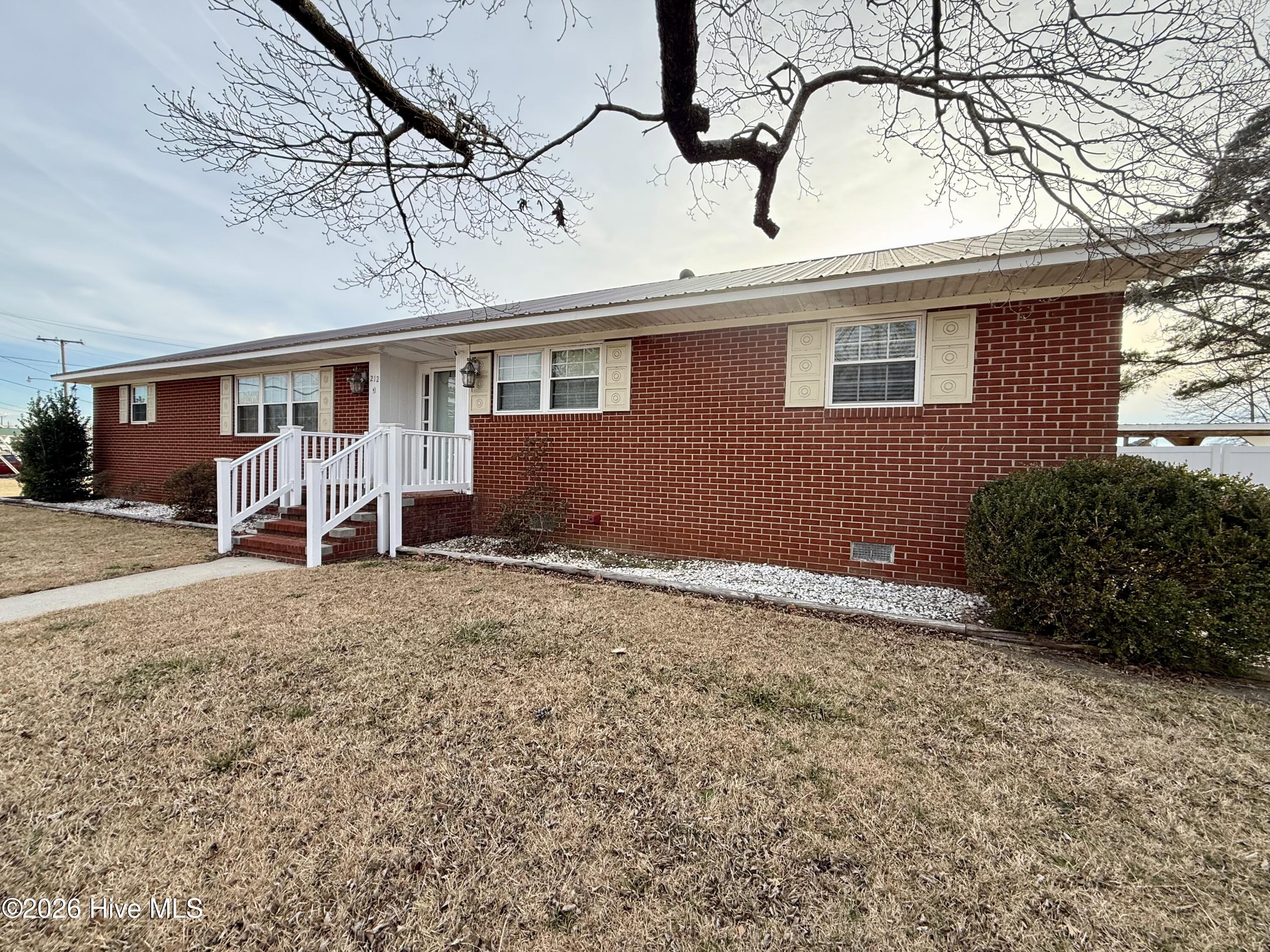 Homes for sale in Williamston, NC | 212 Sunset Dr, Williamston, NC 27892 | MLS# 100555939