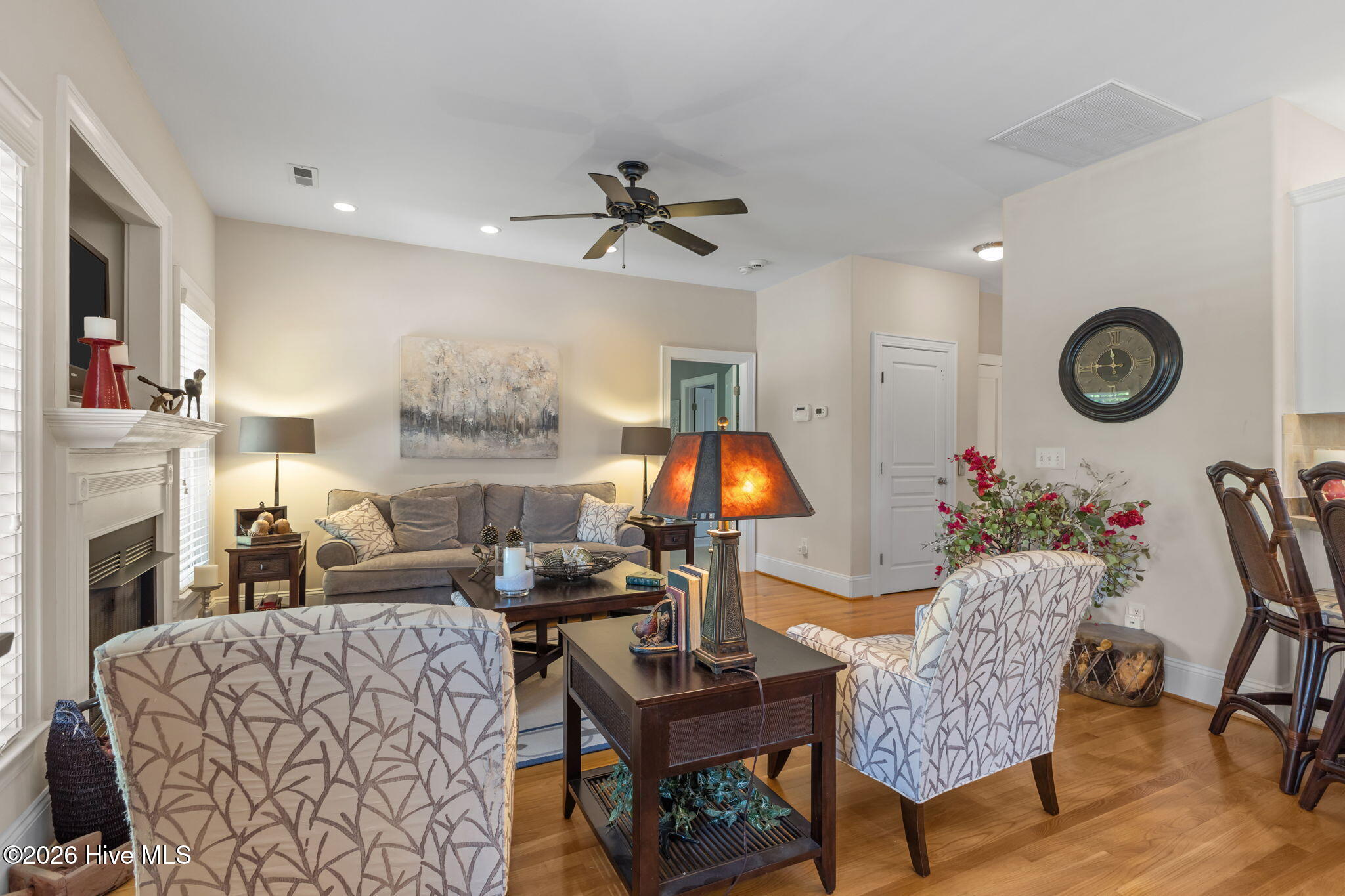 100562020 | Photo 12