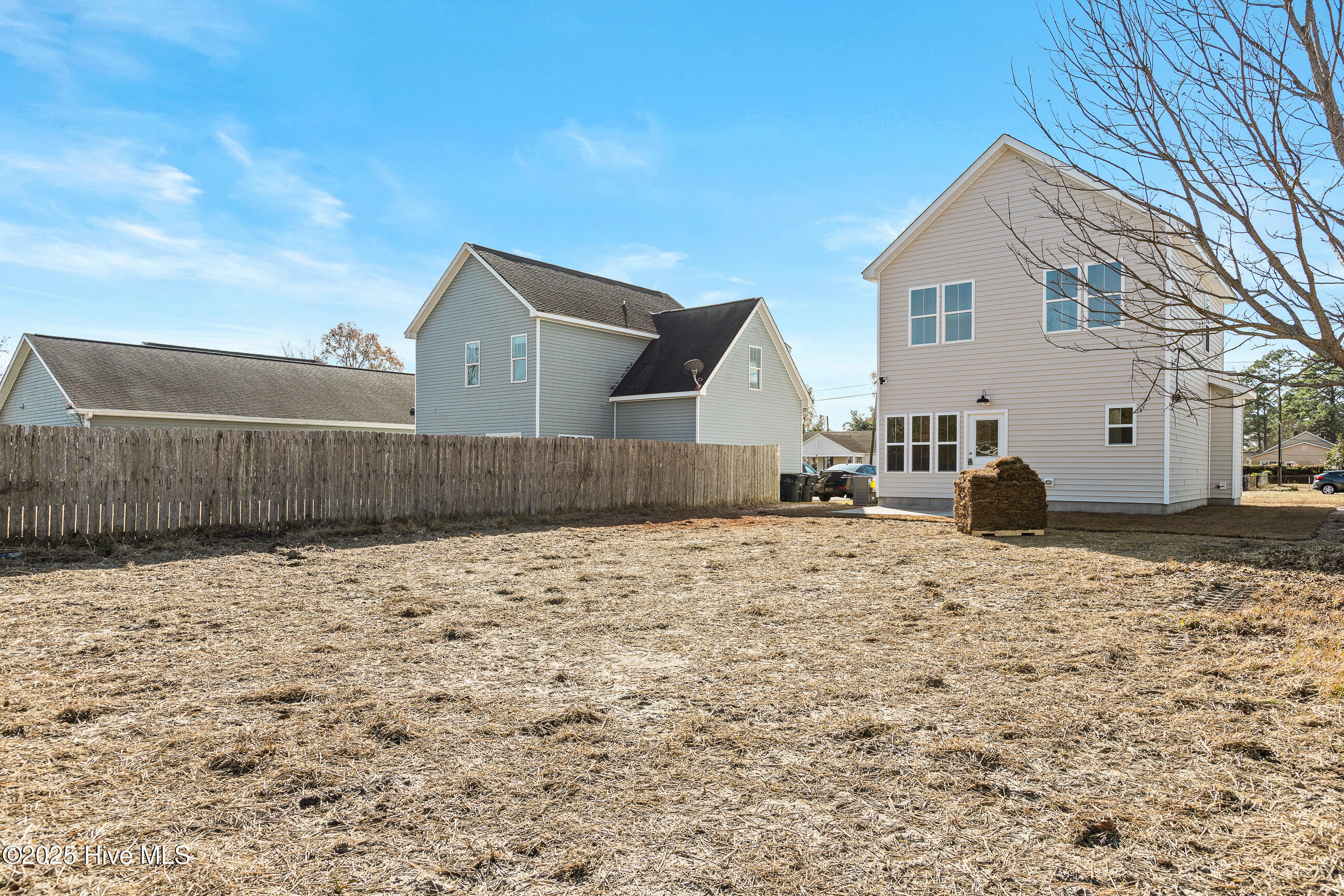 100546129 | Photo 29