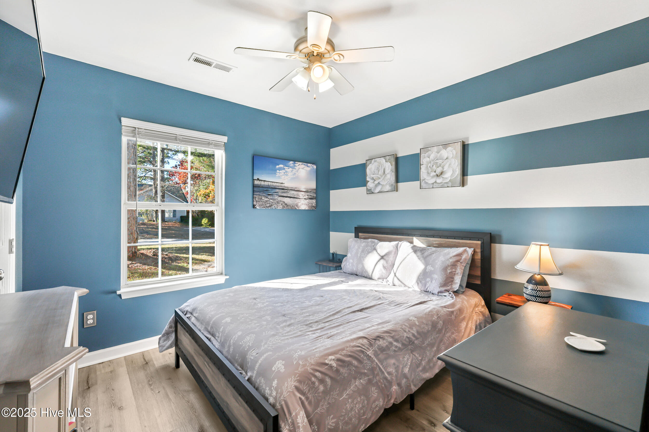 100545167 | Photo 26