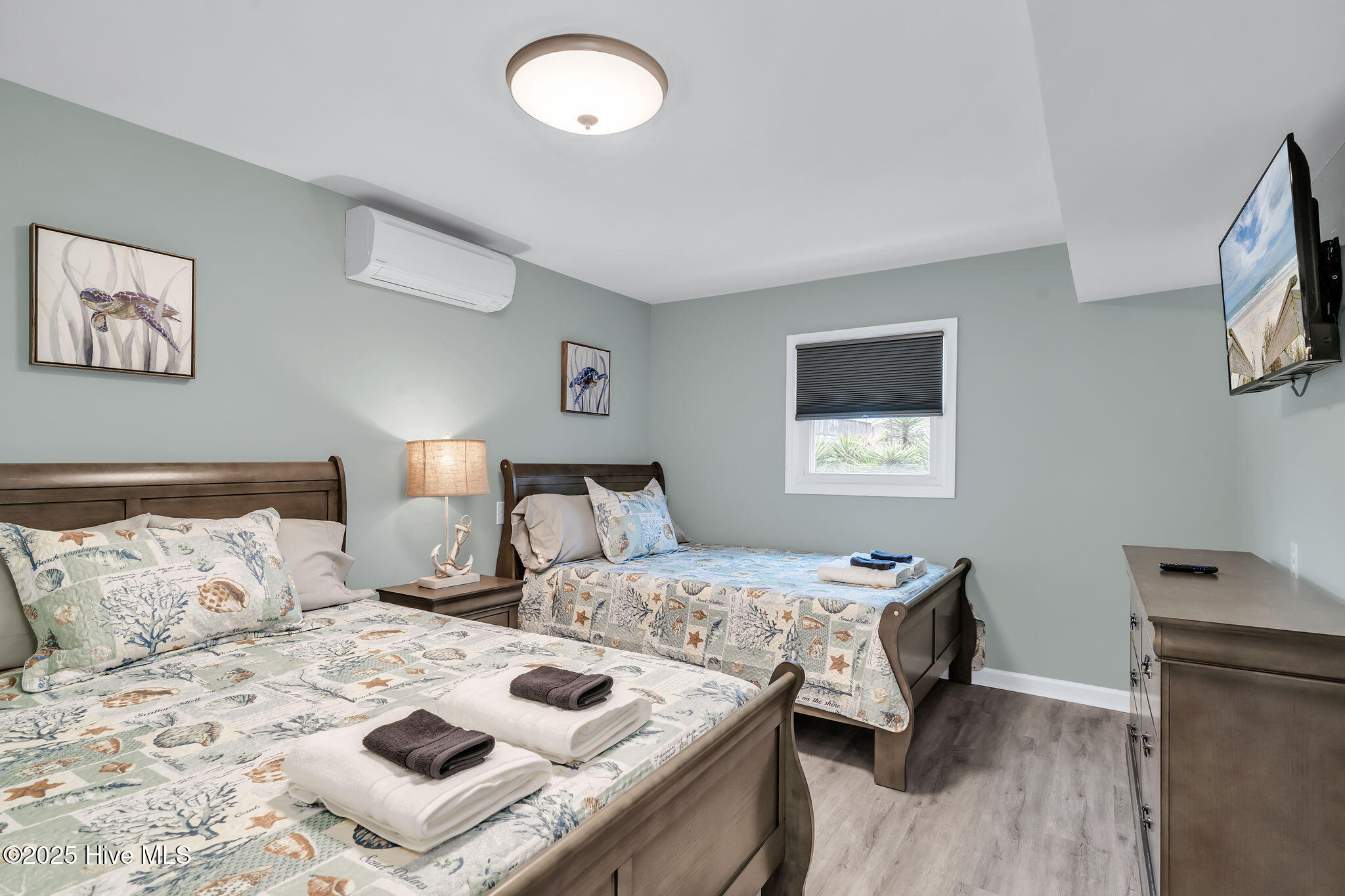 100543531 | Photo 45