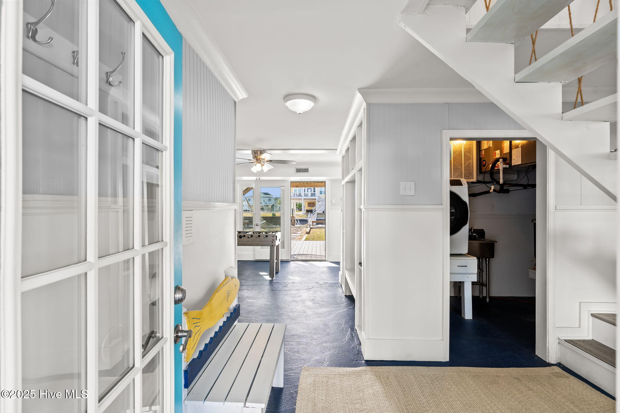 100542340 | Photo 24