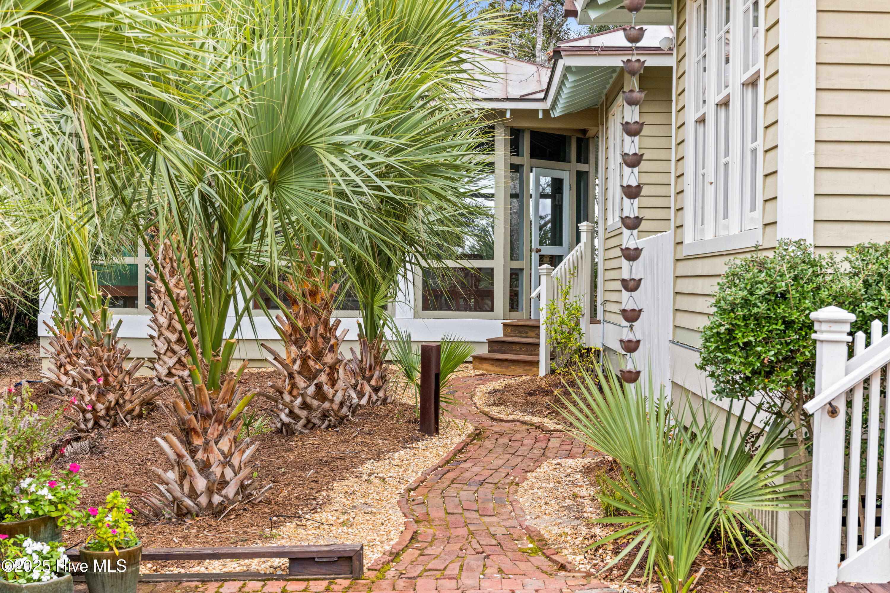 100531454 | Photo 82