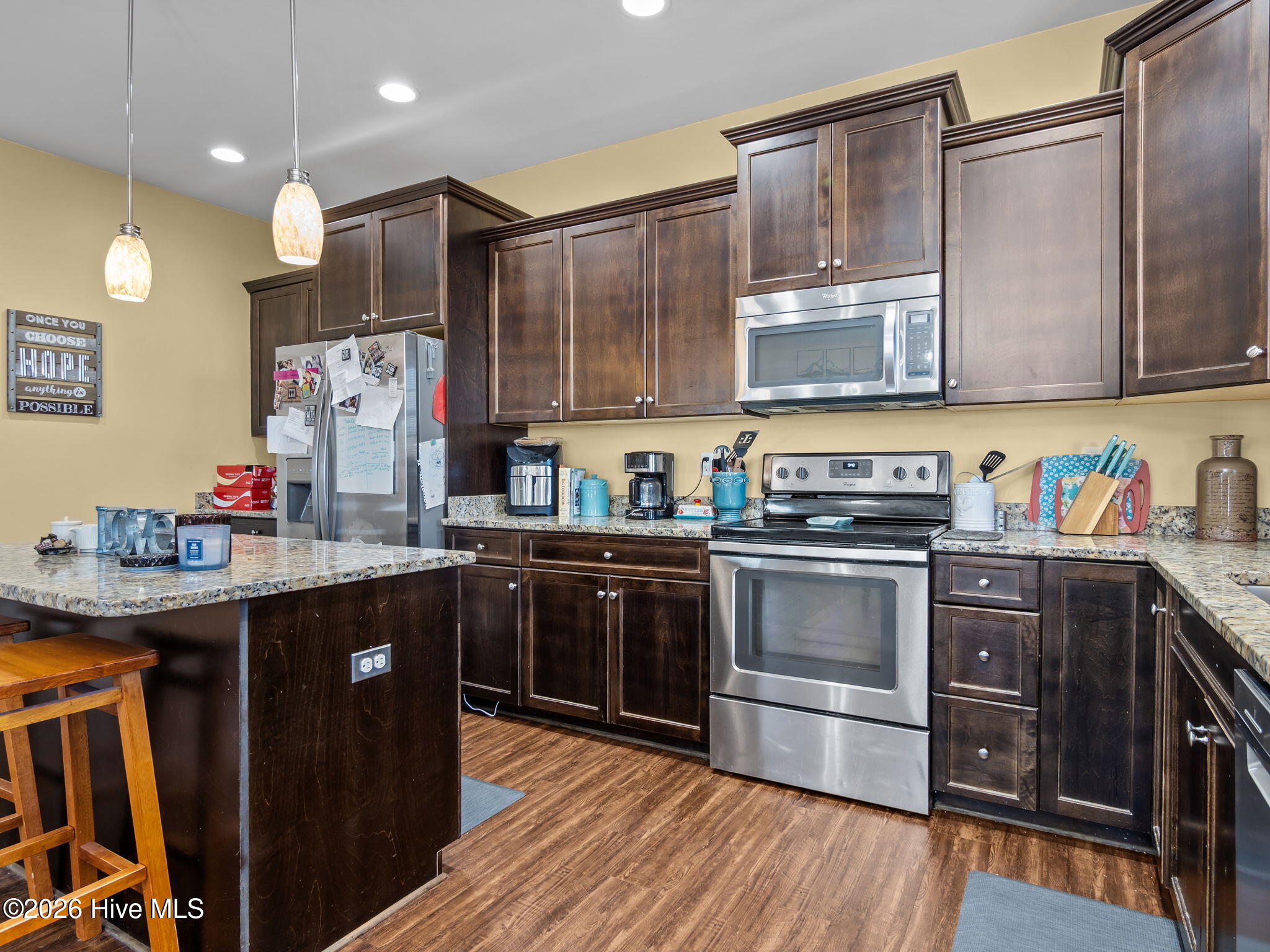 100549949 | Photo 19