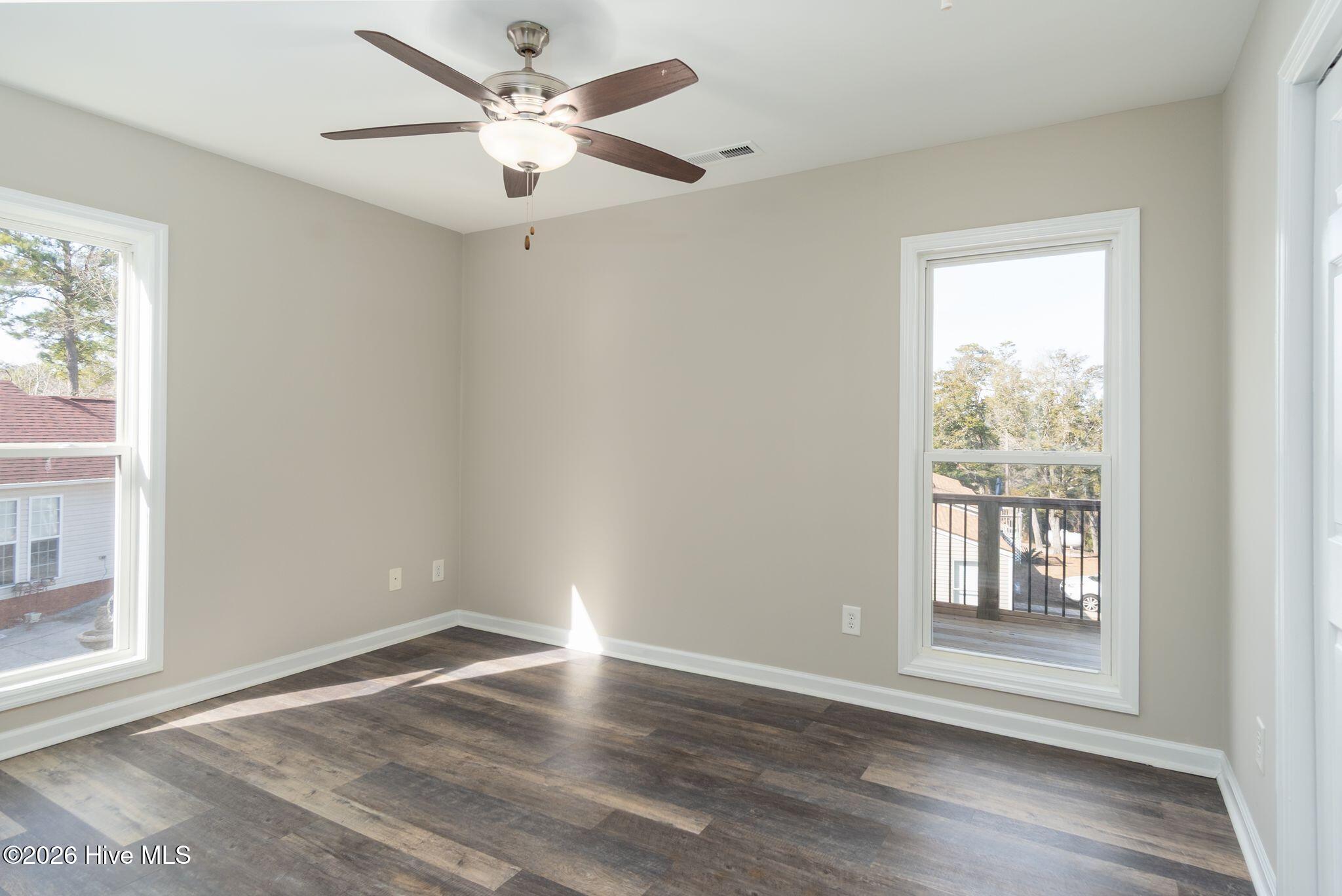 100555153 | Photo 22