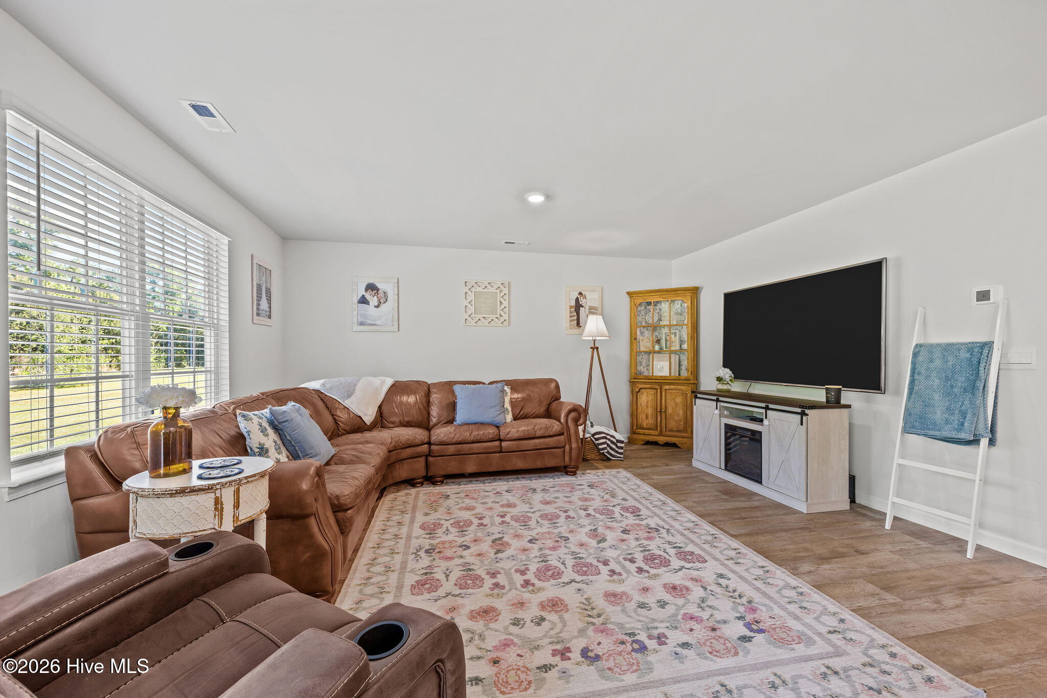 144 Bur Oaks Boulevard,Newport