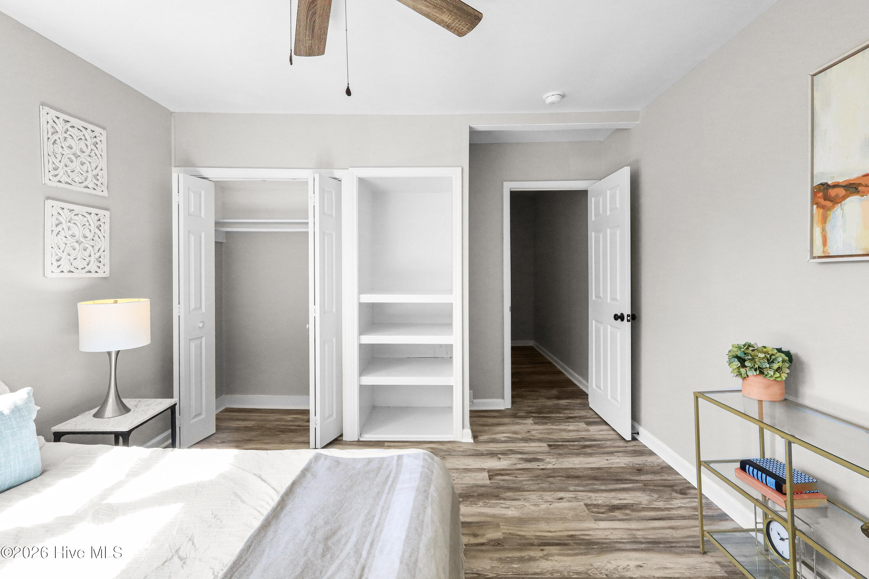 100569517 | Photo 45