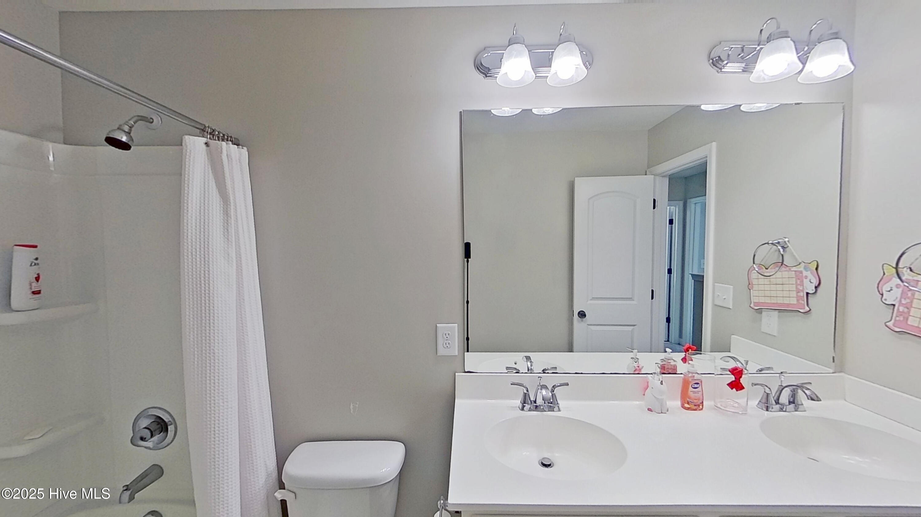 100537612 | Photo 27