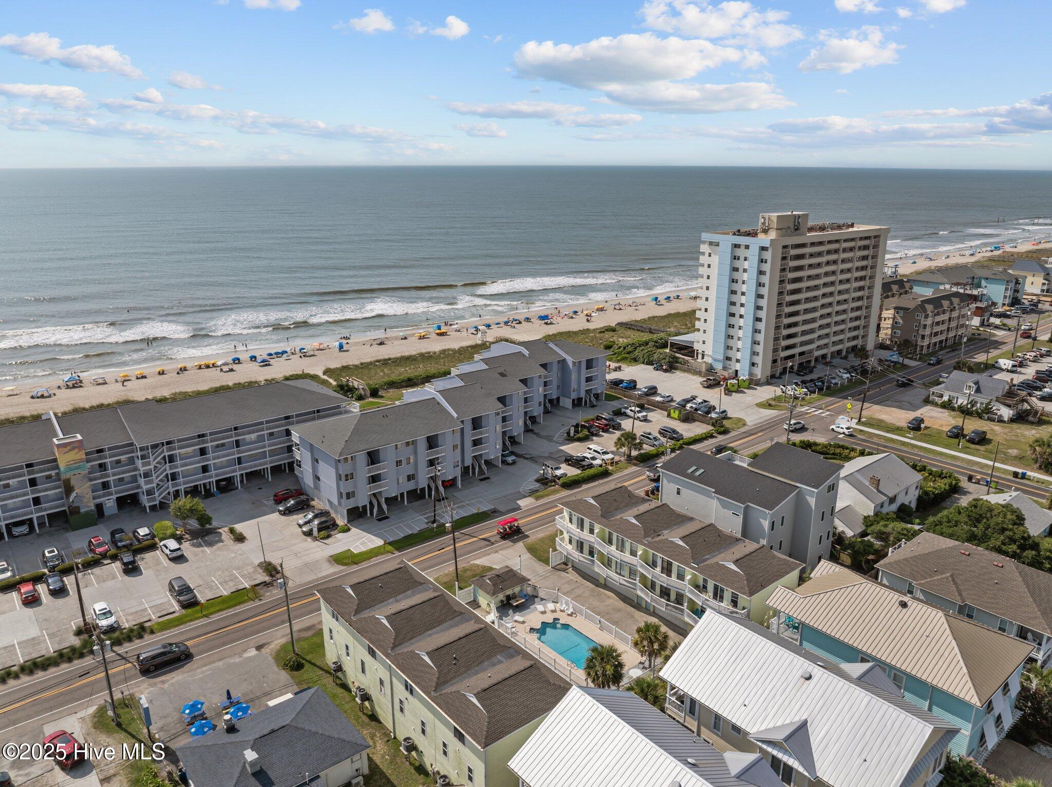 100554809 | Photo 35