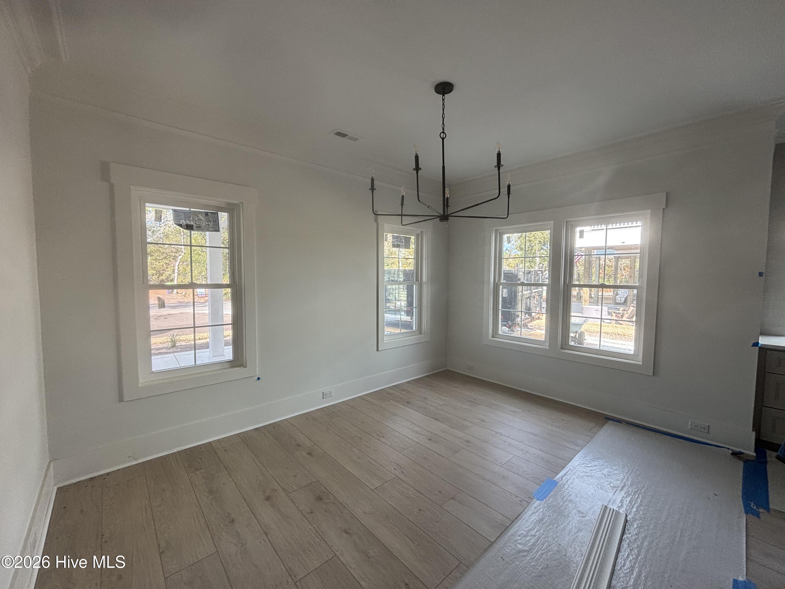 100516675 | Photo 50