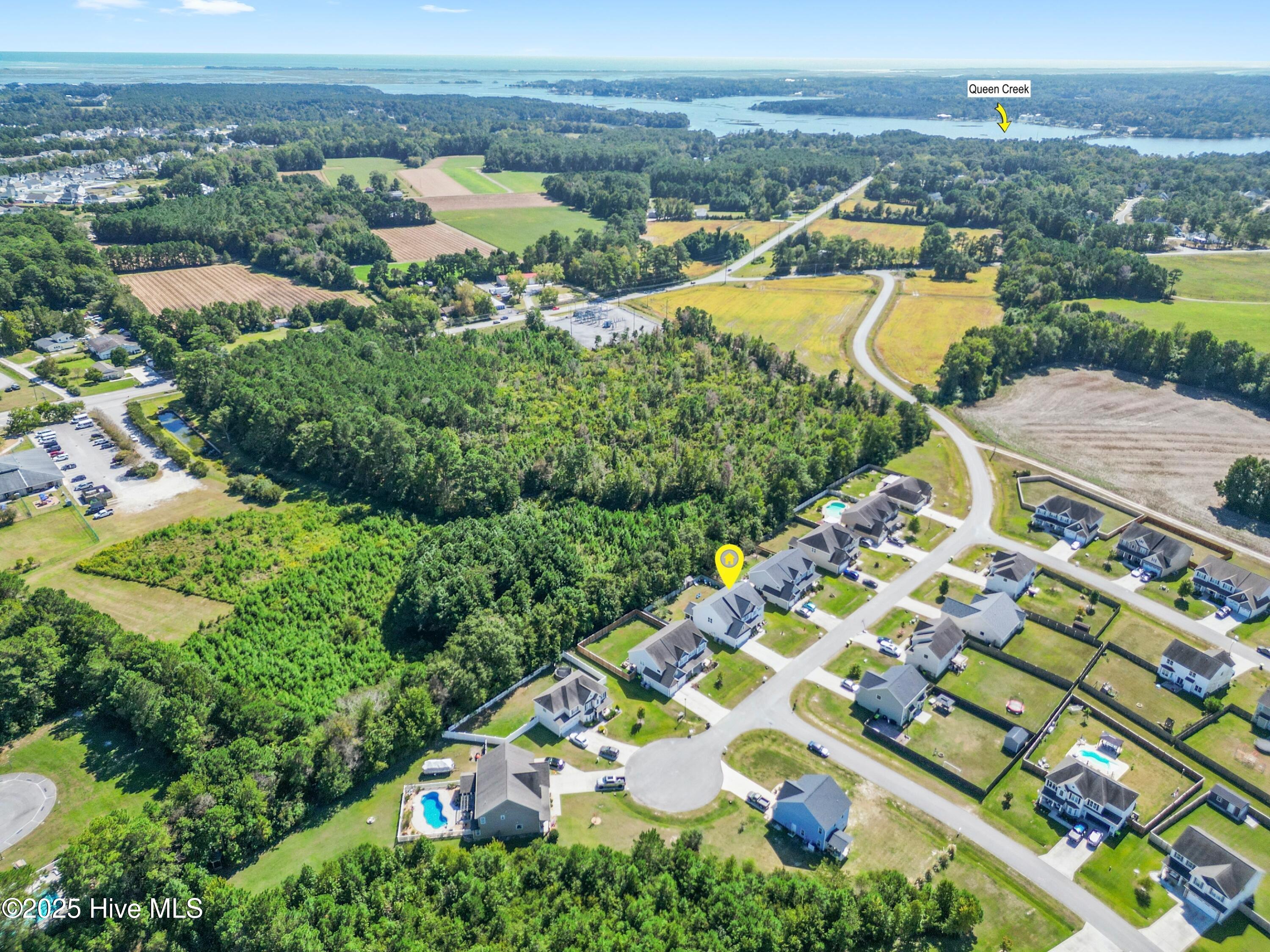 100532495 | Photo 75